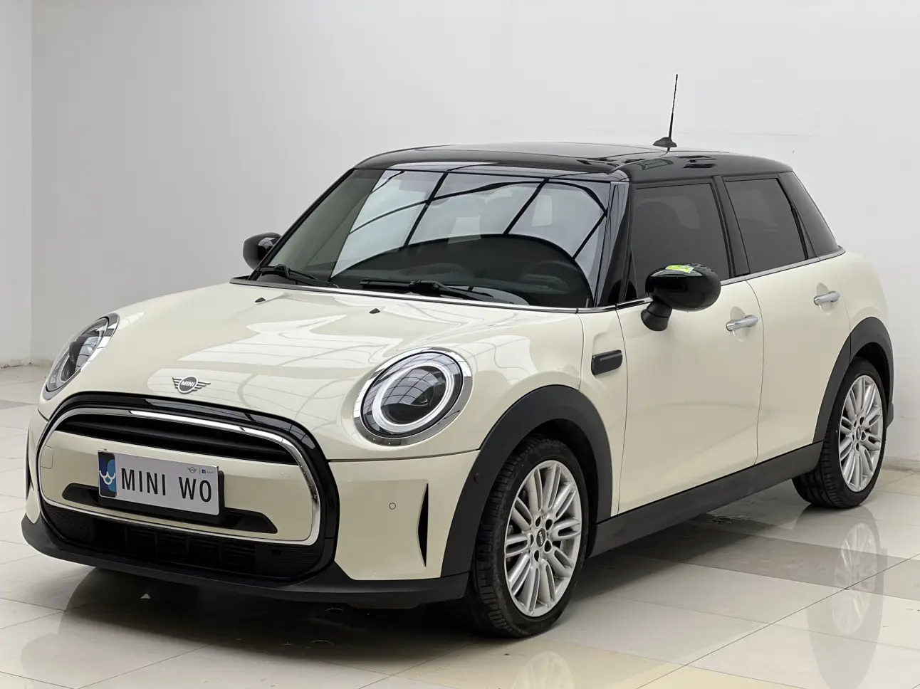 MINI MINI