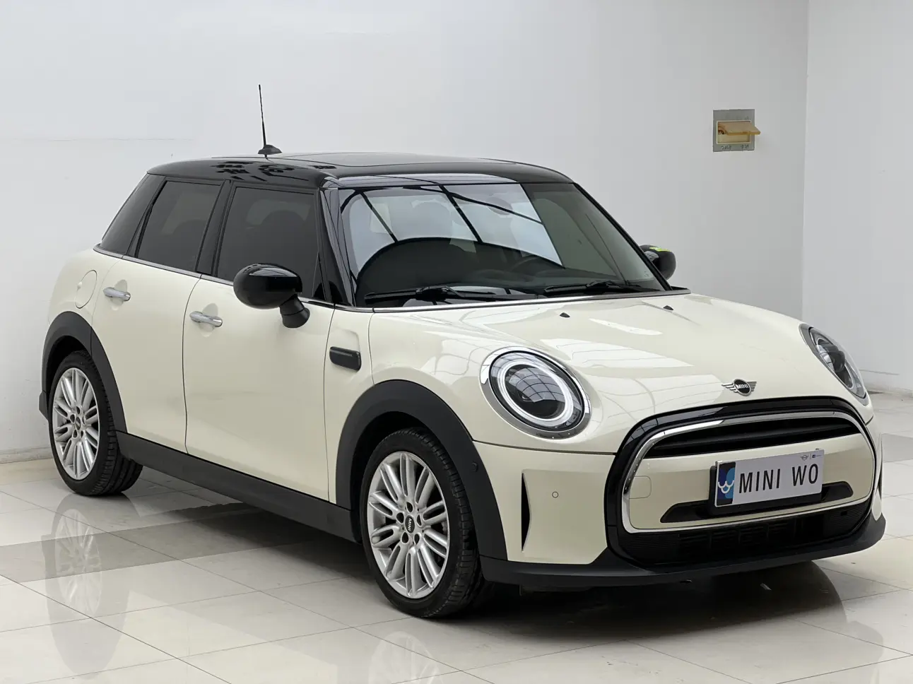 MINI 