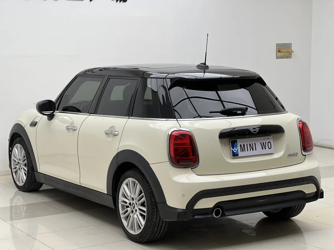 MINI 