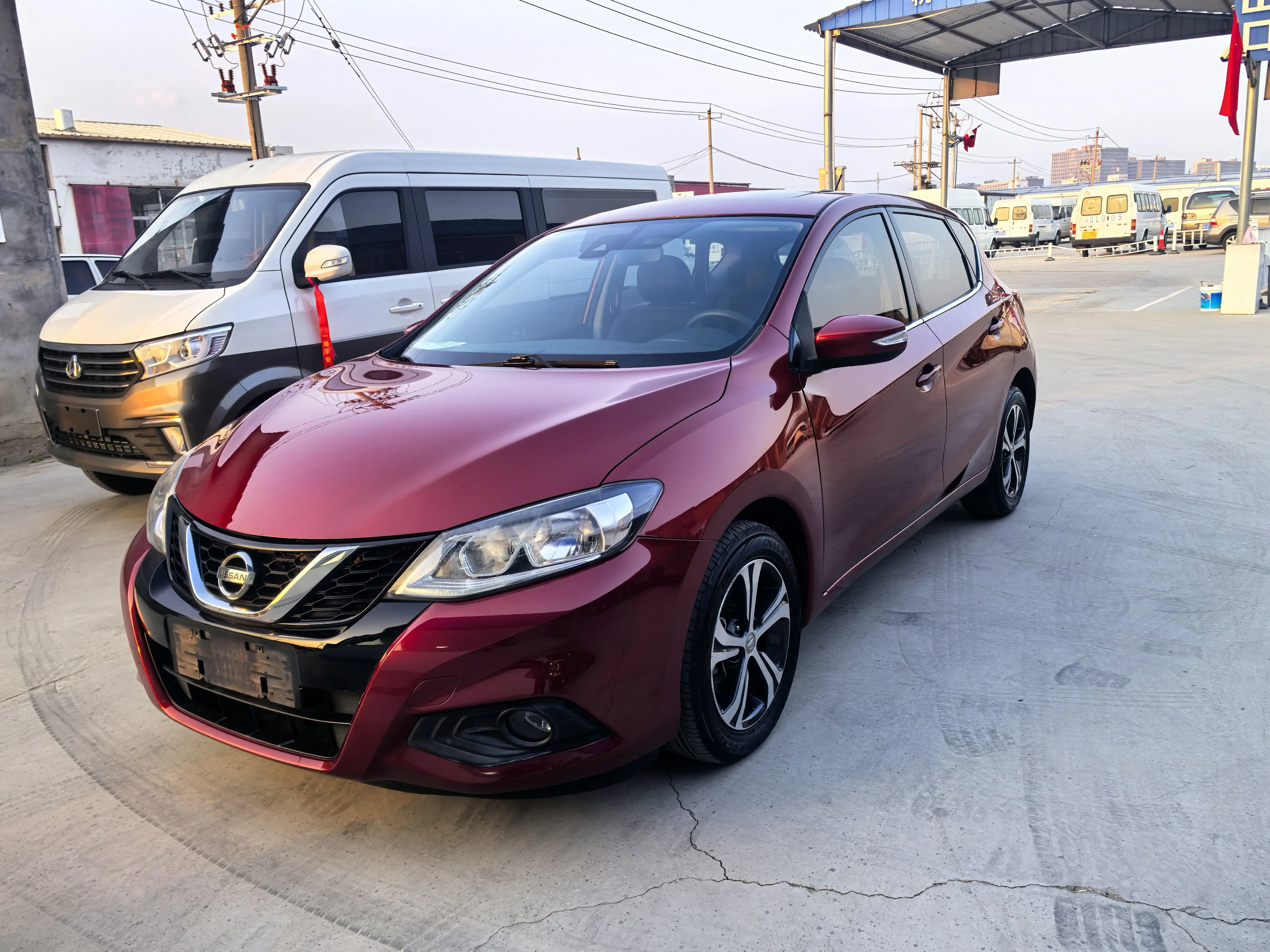 Nissan Tiida  из Китая