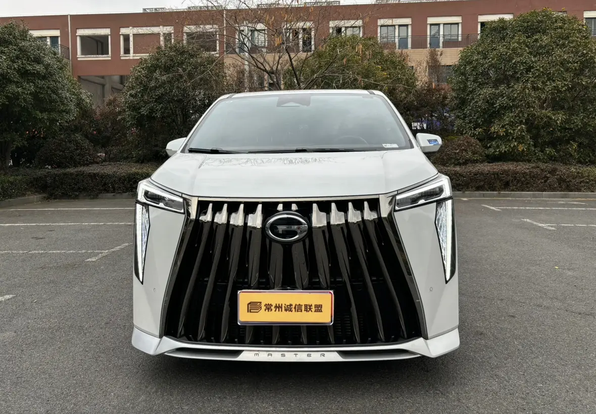 GAC Trumpchi M8  из Китая