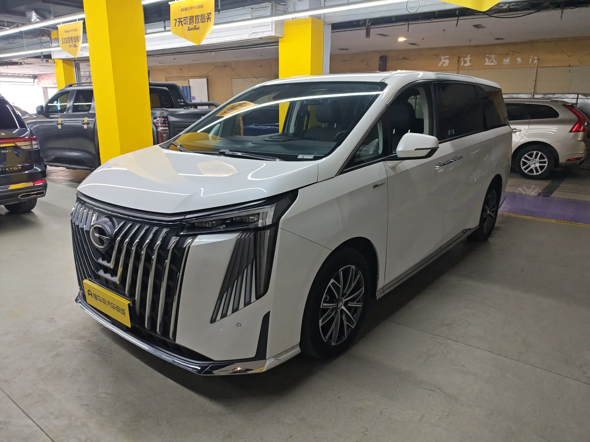 GAC Trumpchi M8  из Китая