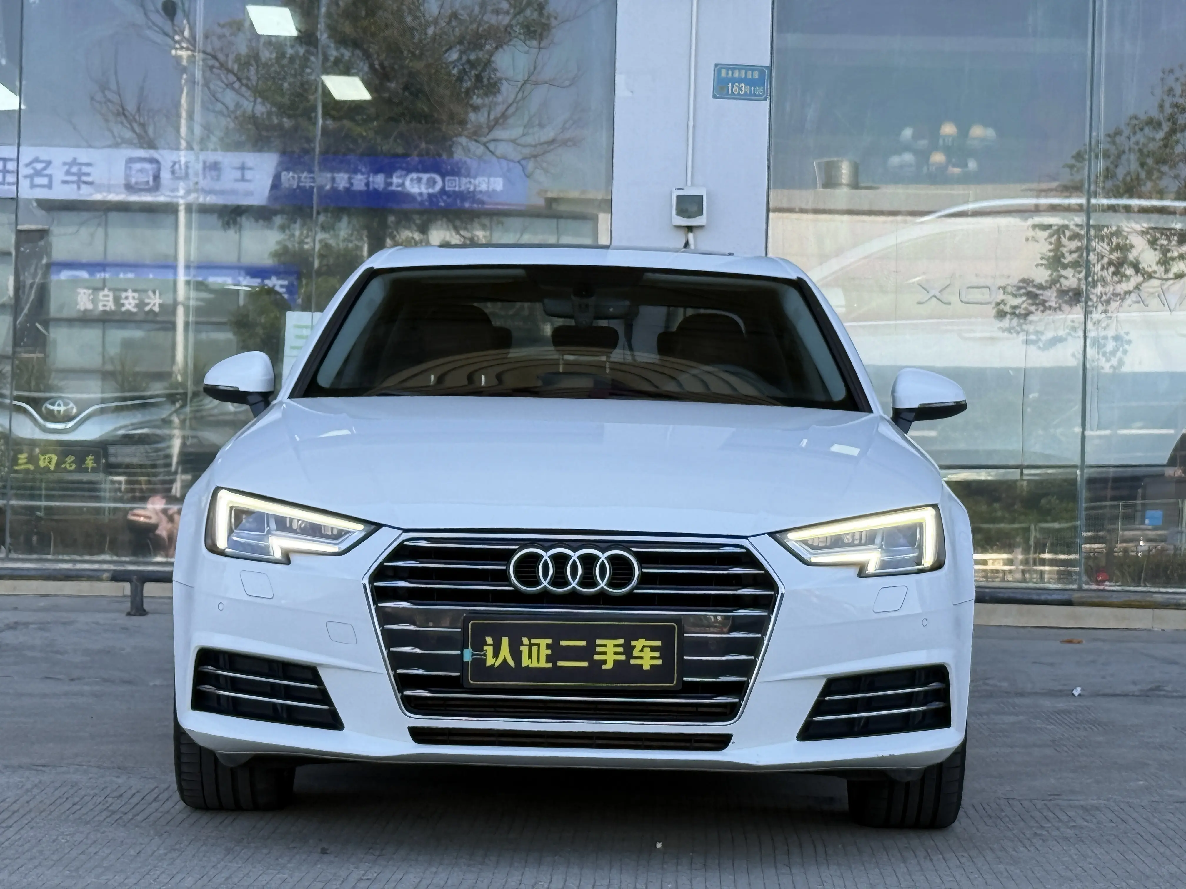 Audi A4L  из Китая