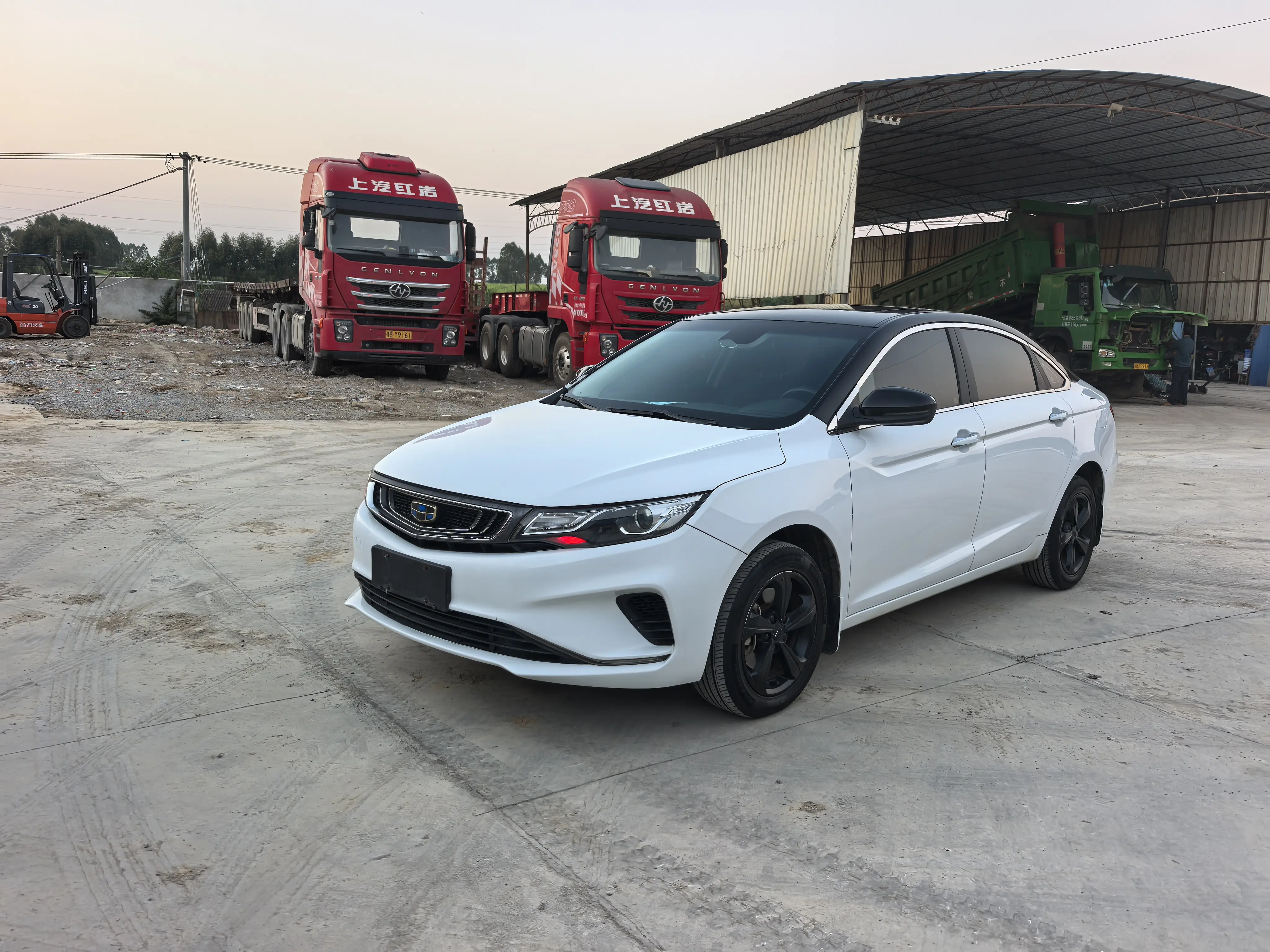 Geely Emgrand GL  из Китая