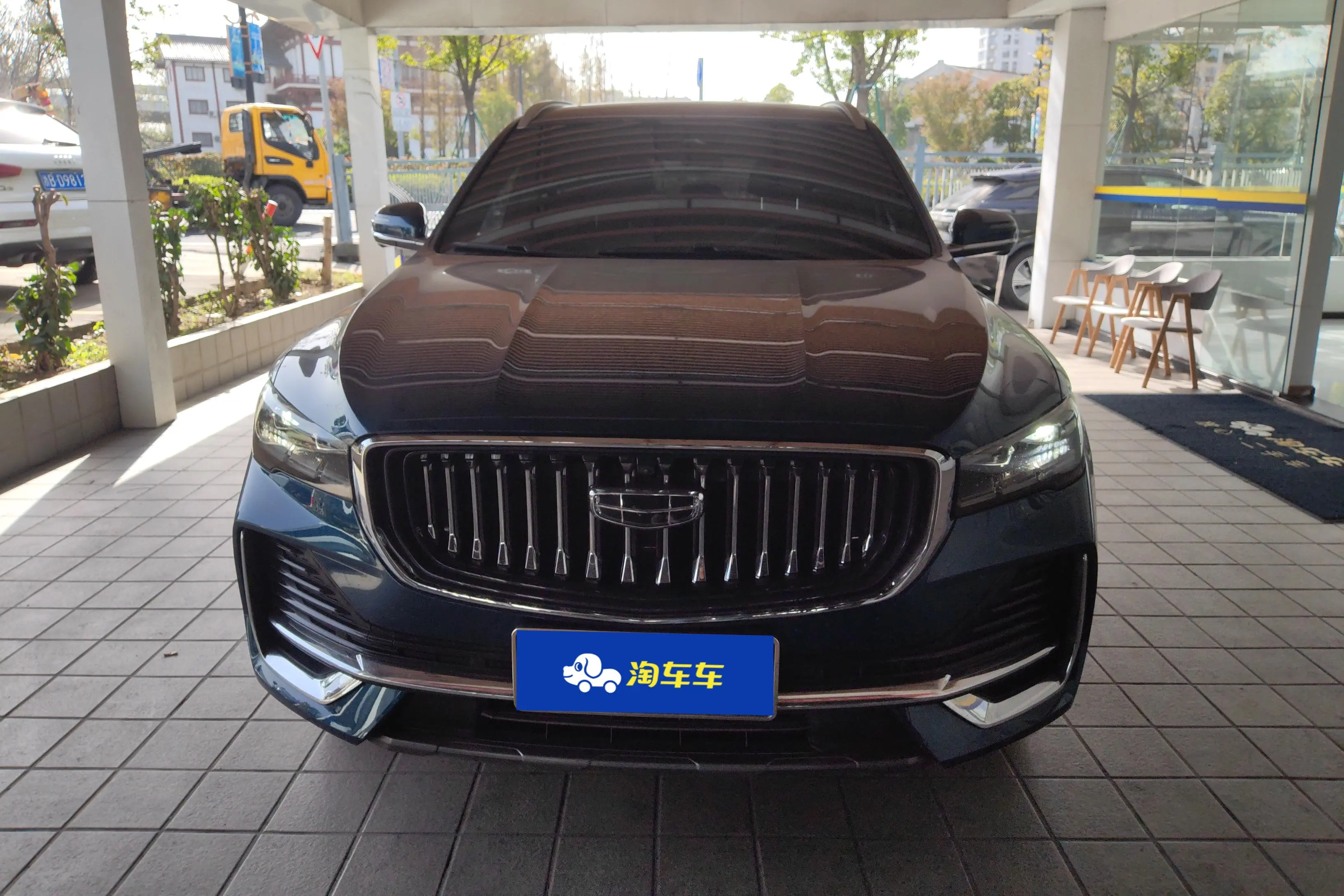 Geely Monjaro (Xingyue L)  из Китая