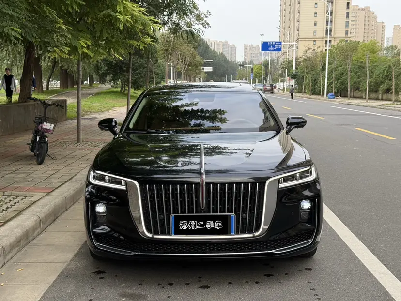 Hongqi H9  из Китая