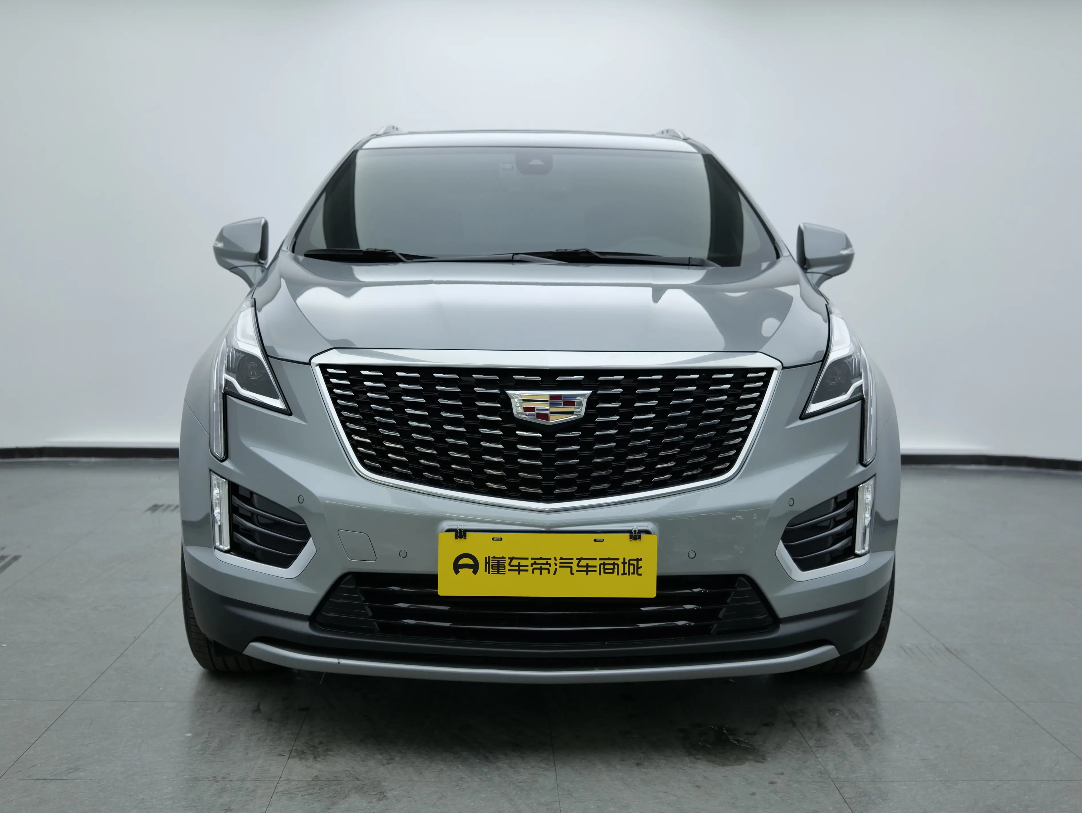 Cadillac XT5  из Китая