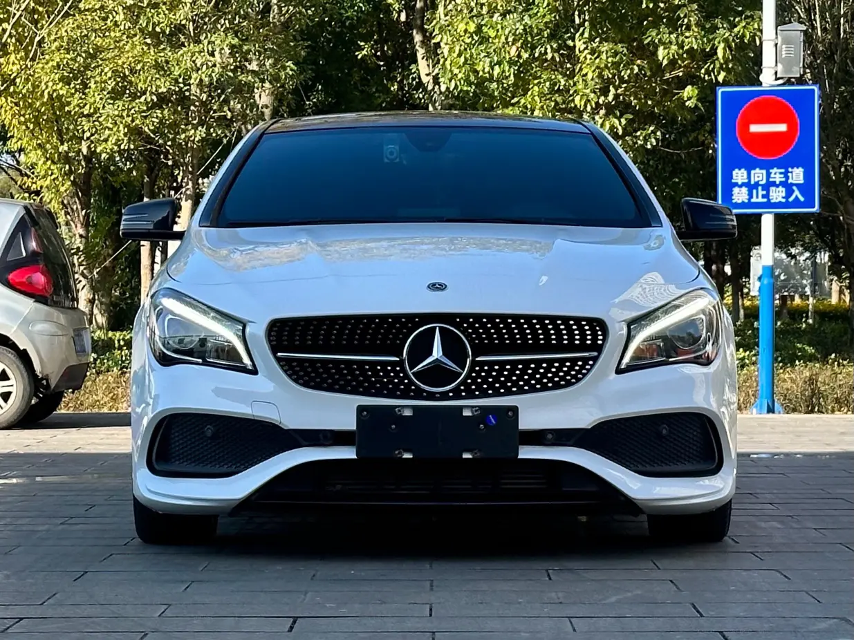Mercedes-Benz Mercedes CLA  из Китая