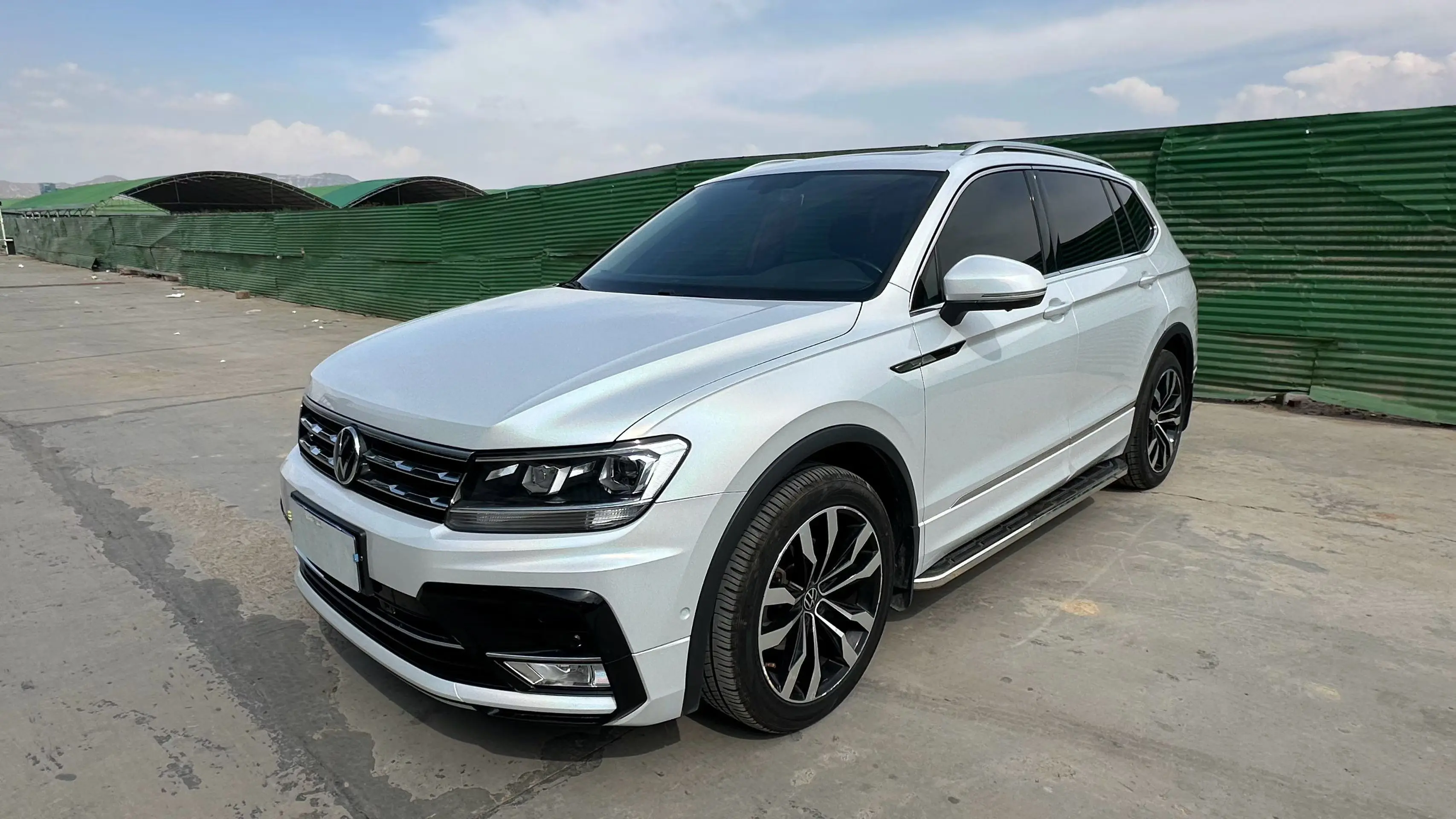 Volkswagen Tiguan L  из Китая