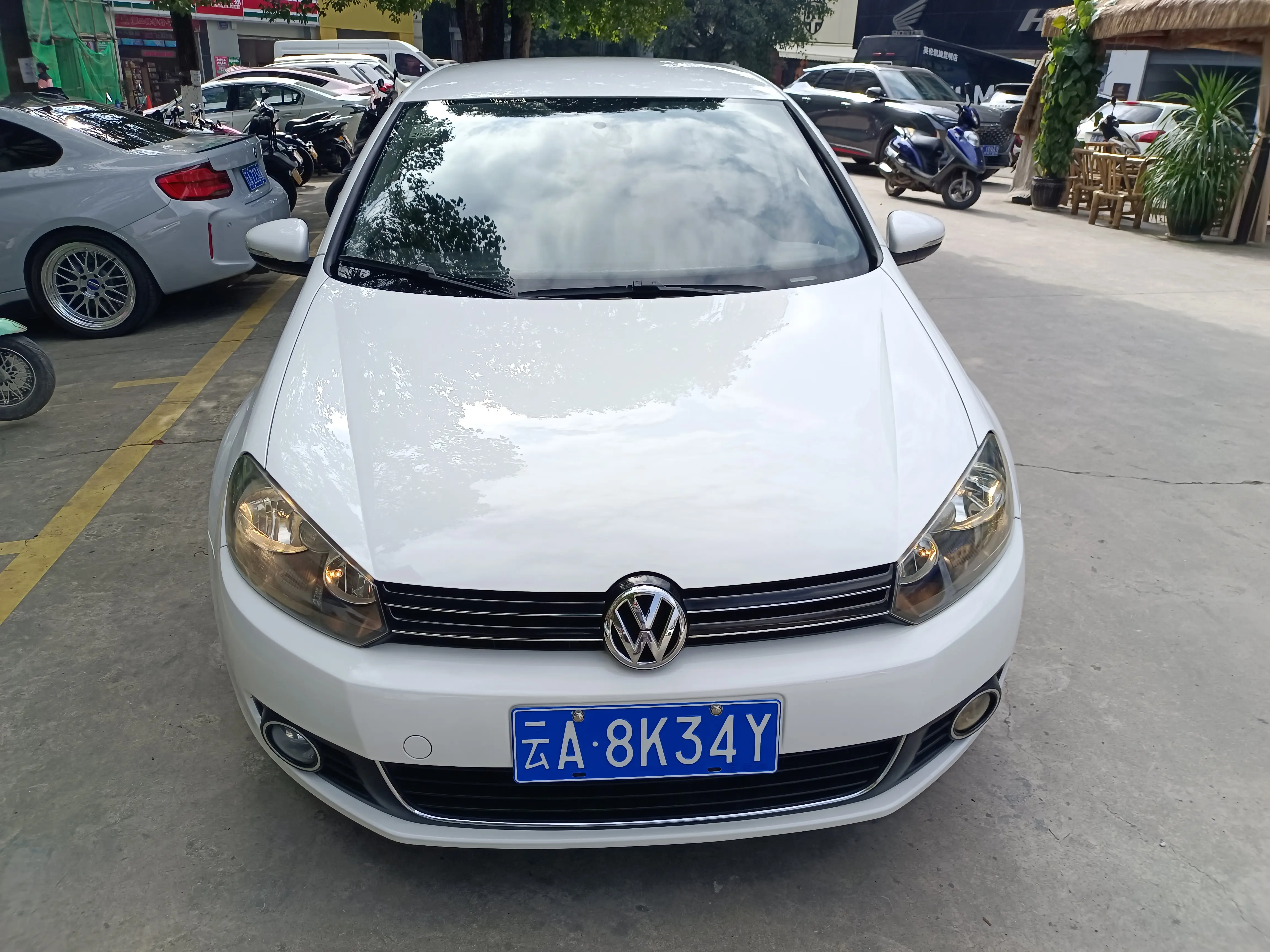 Volkswagen Golf  из Китая