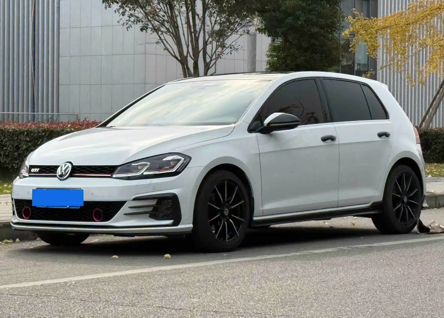 Volkswagen Golf  из Китая
