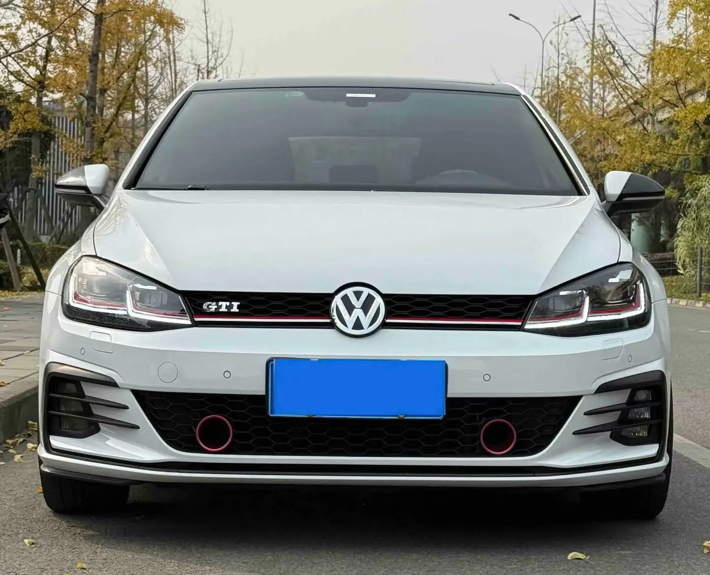 Volkswagen Golf  из Китая
