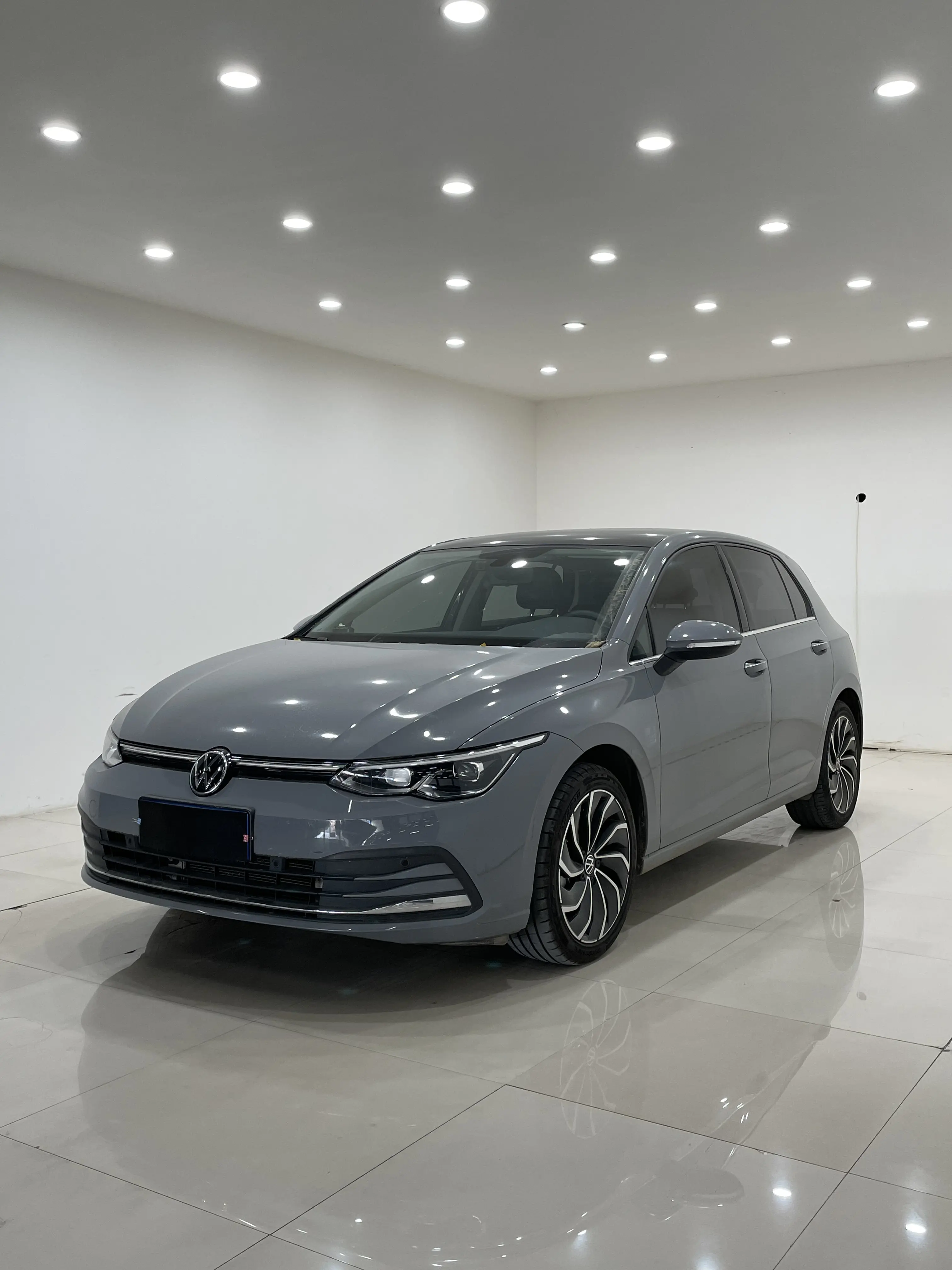 Volkswagen Golf  из Китая