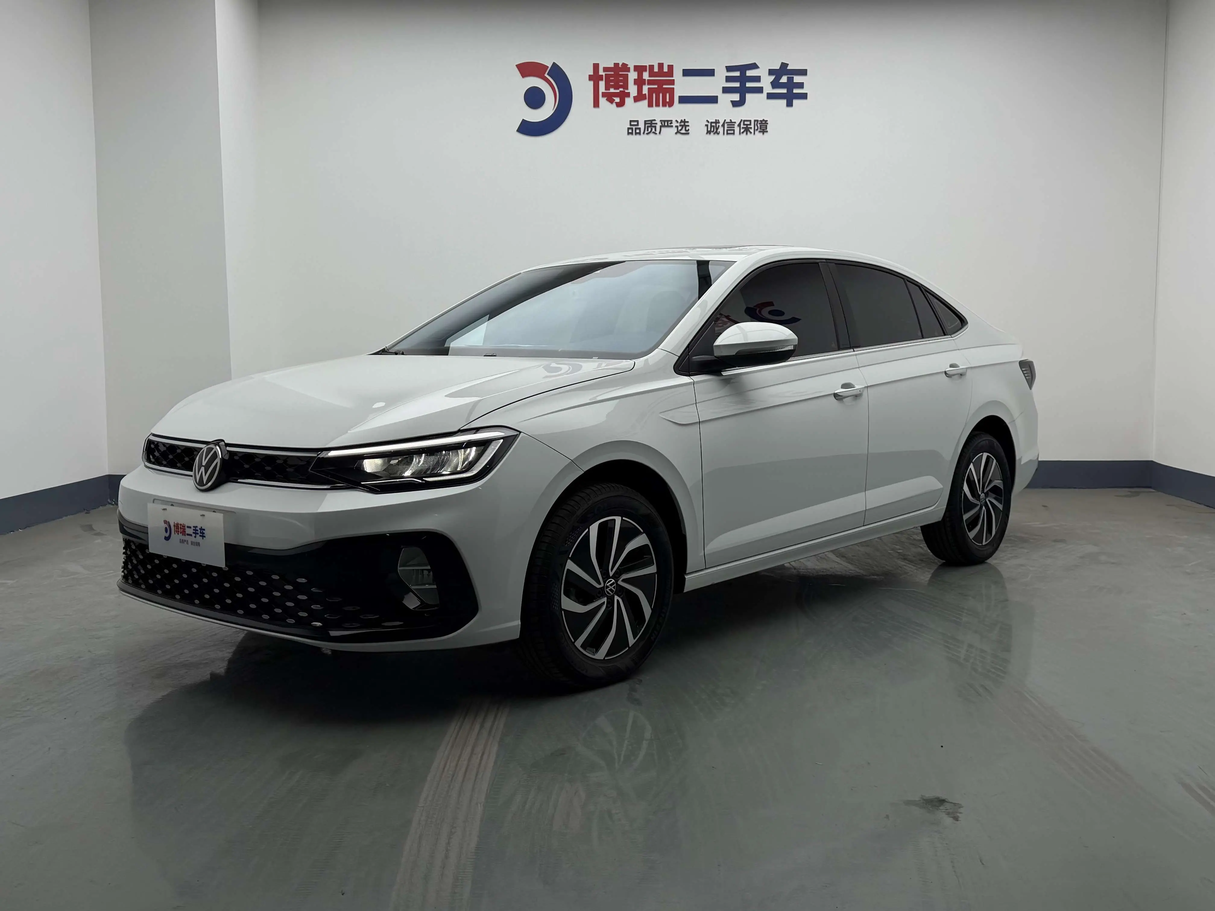 Volkswagen Lavida  из Китая