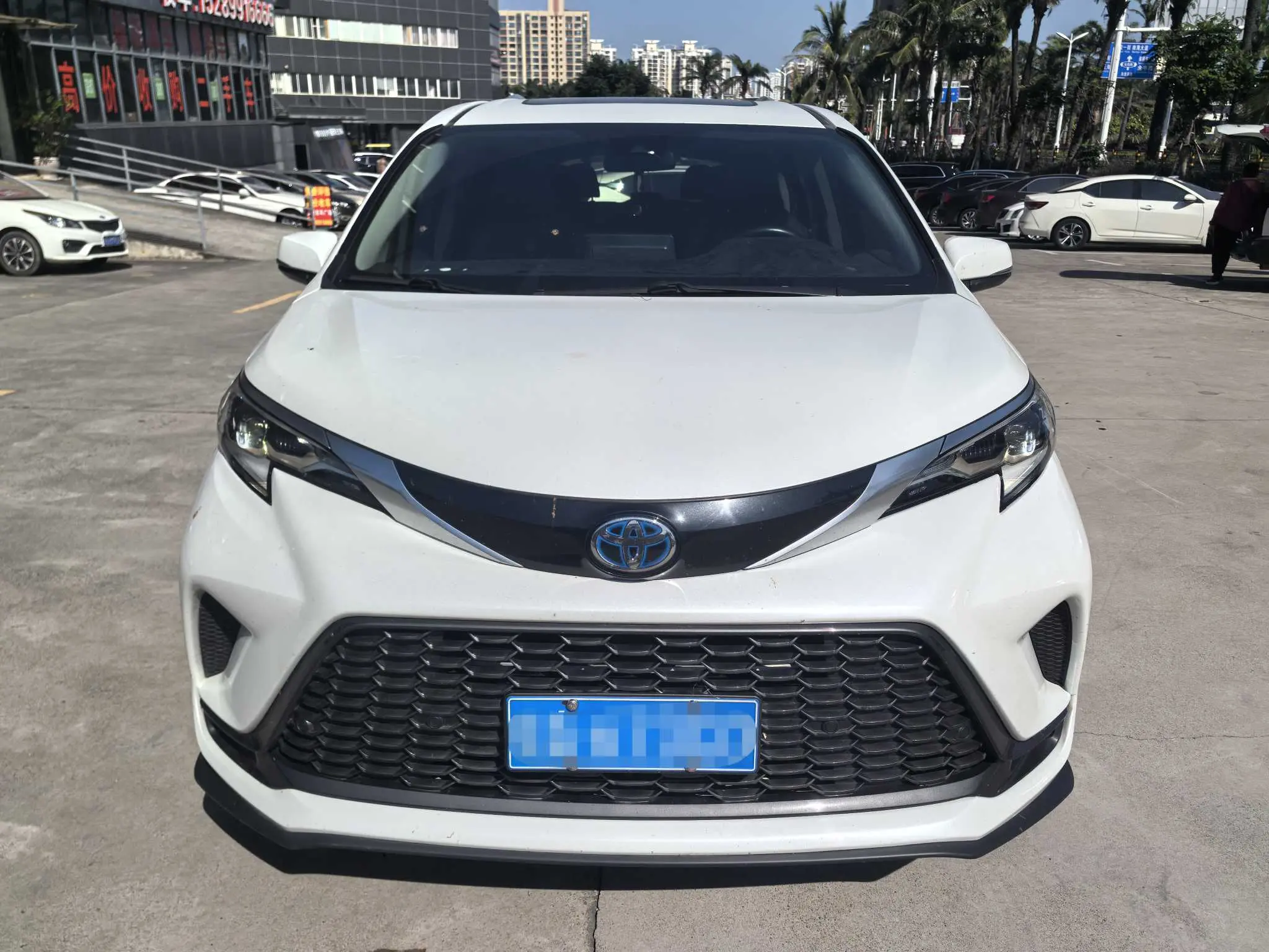 Toyota Granvia  из Китая