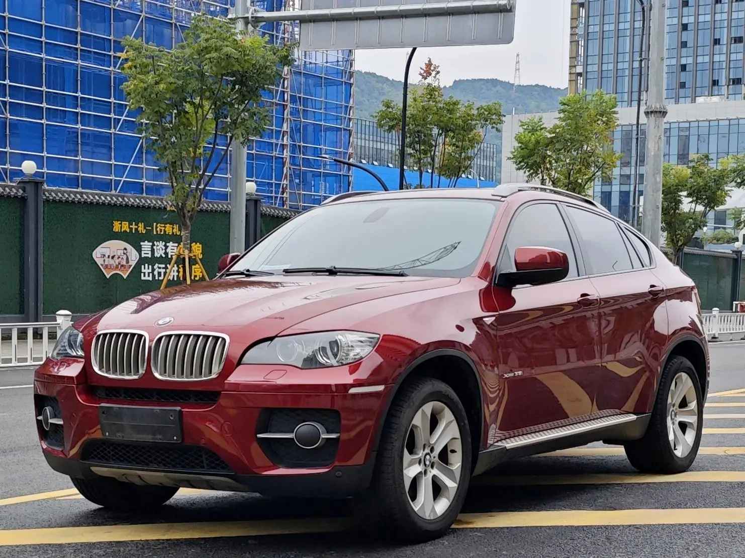 BMW X6  из Китая