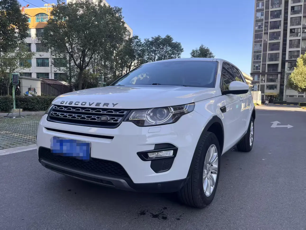 Land Rover Discover the magic  из Китая