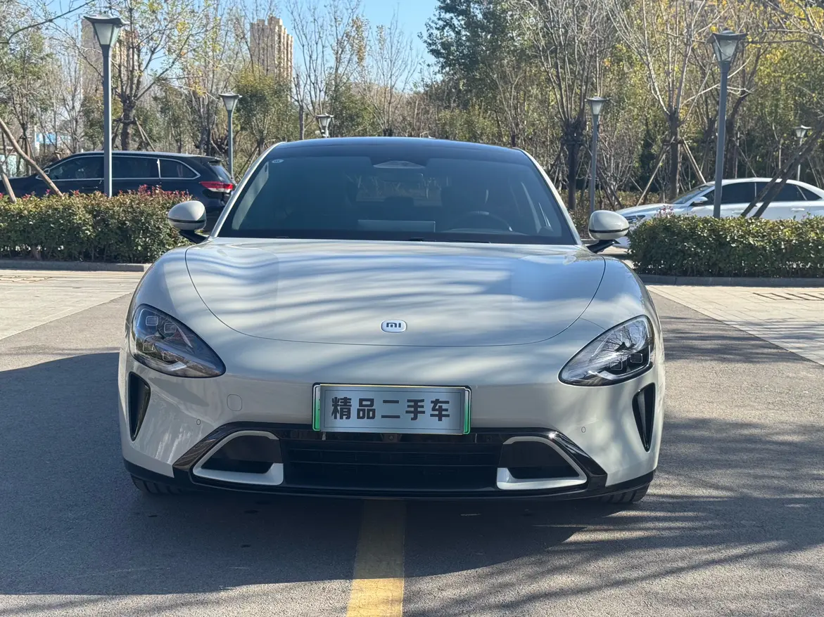 Xiaomi car Xiaomi SU7  из Китая