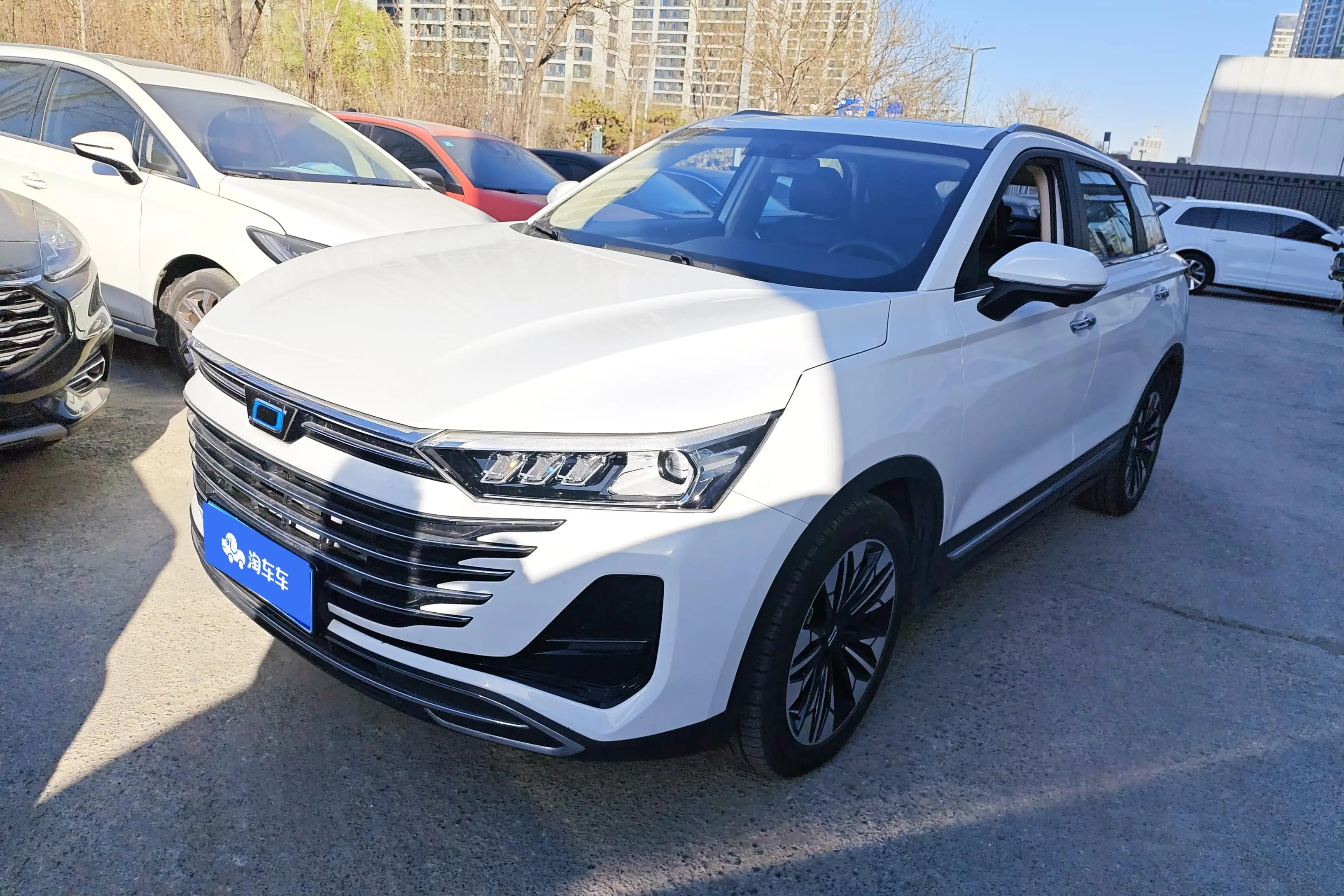 FAW Bestune T77 (Besturn T77)  из Китая
