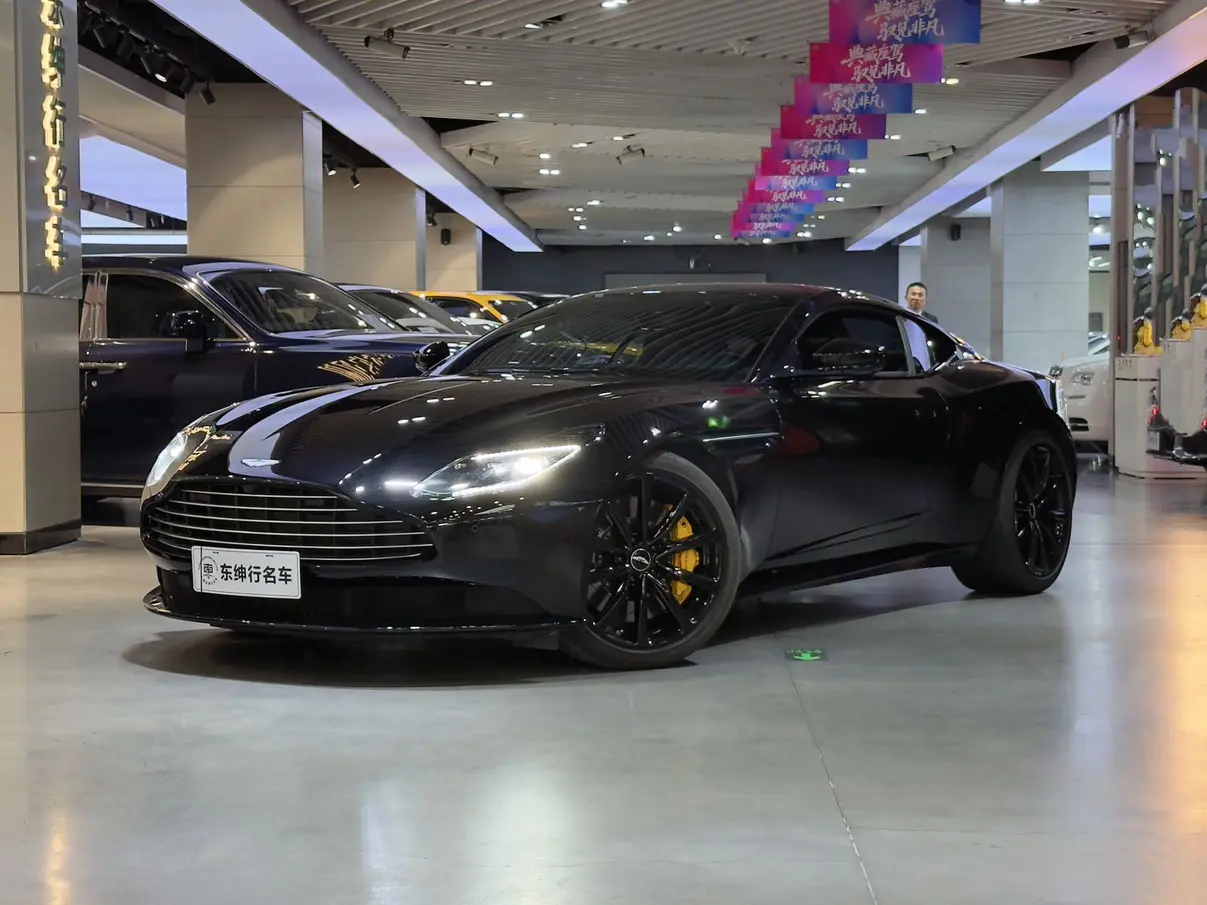 Aston Martin DB11  из Китая