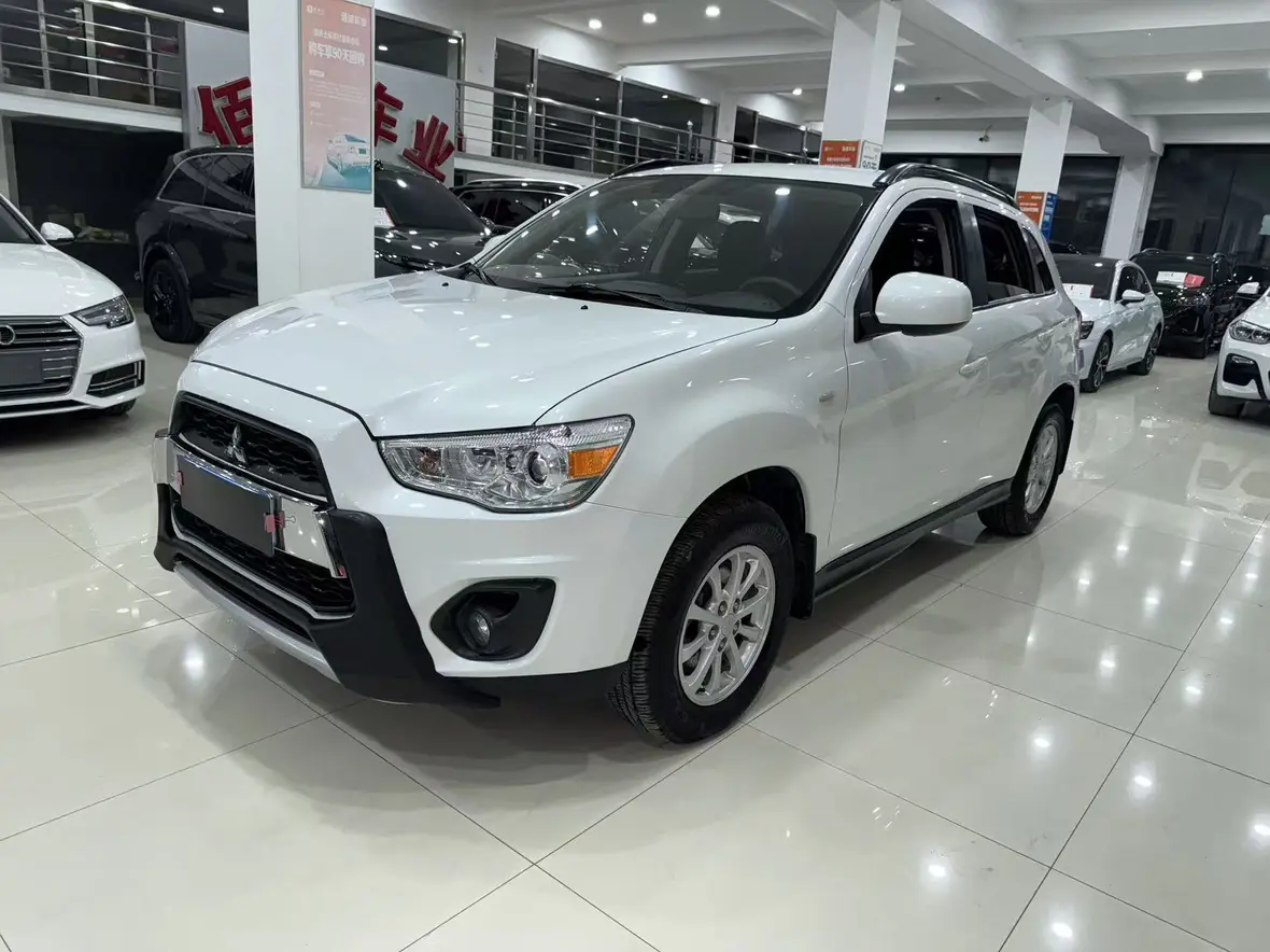 Mitsubishi Jinxuan ASX  из Китая