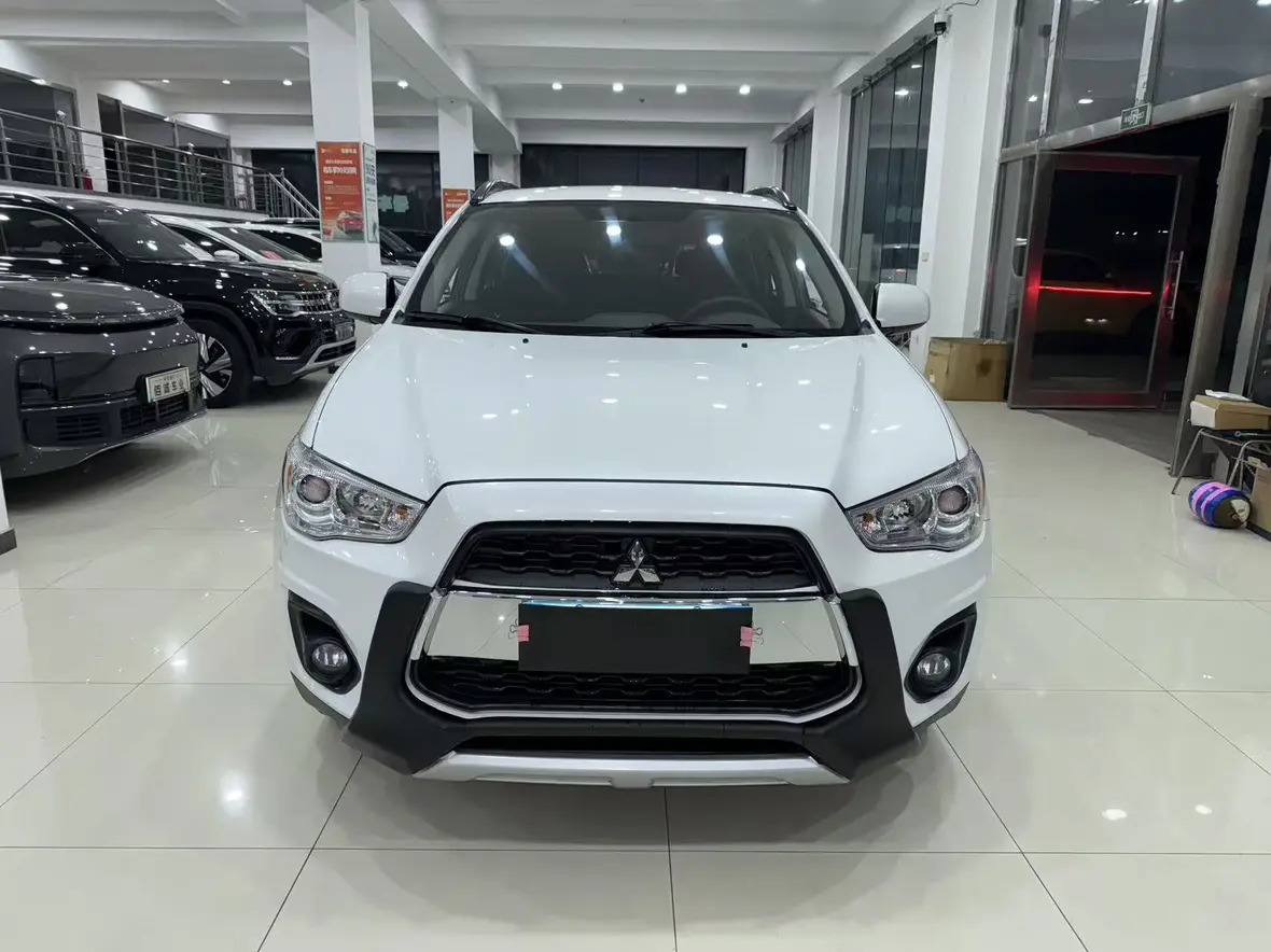 Mitsubishi Jinxuan ASX  из Китая