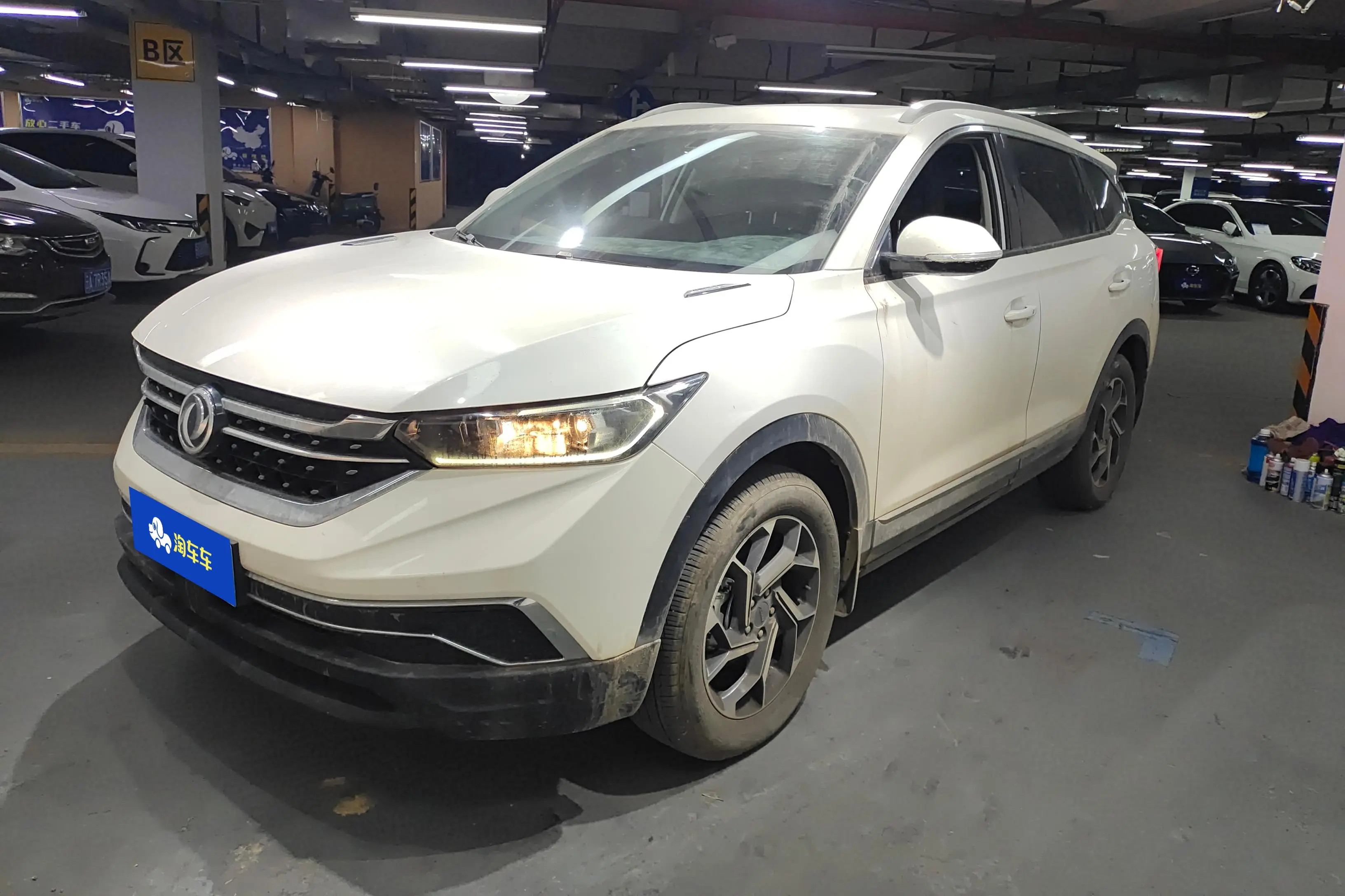 Dongfeng Fengshen AX7  из Китая