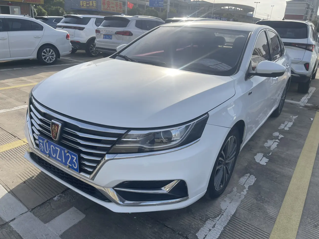Roewe i6  из Китая