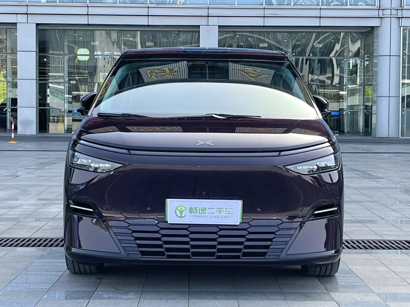 Xpeng X9  из Китая