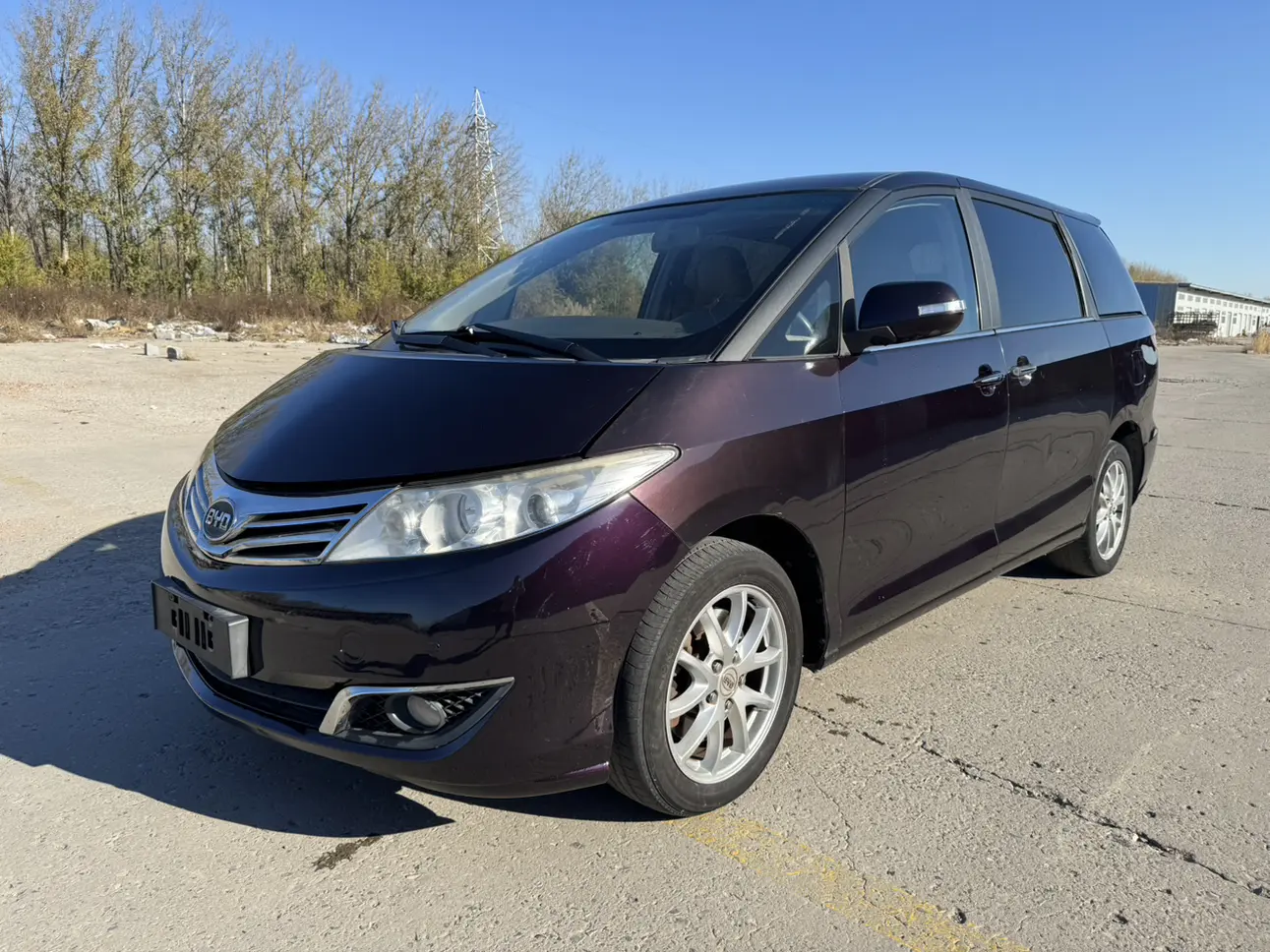 BYD M6  из Китая