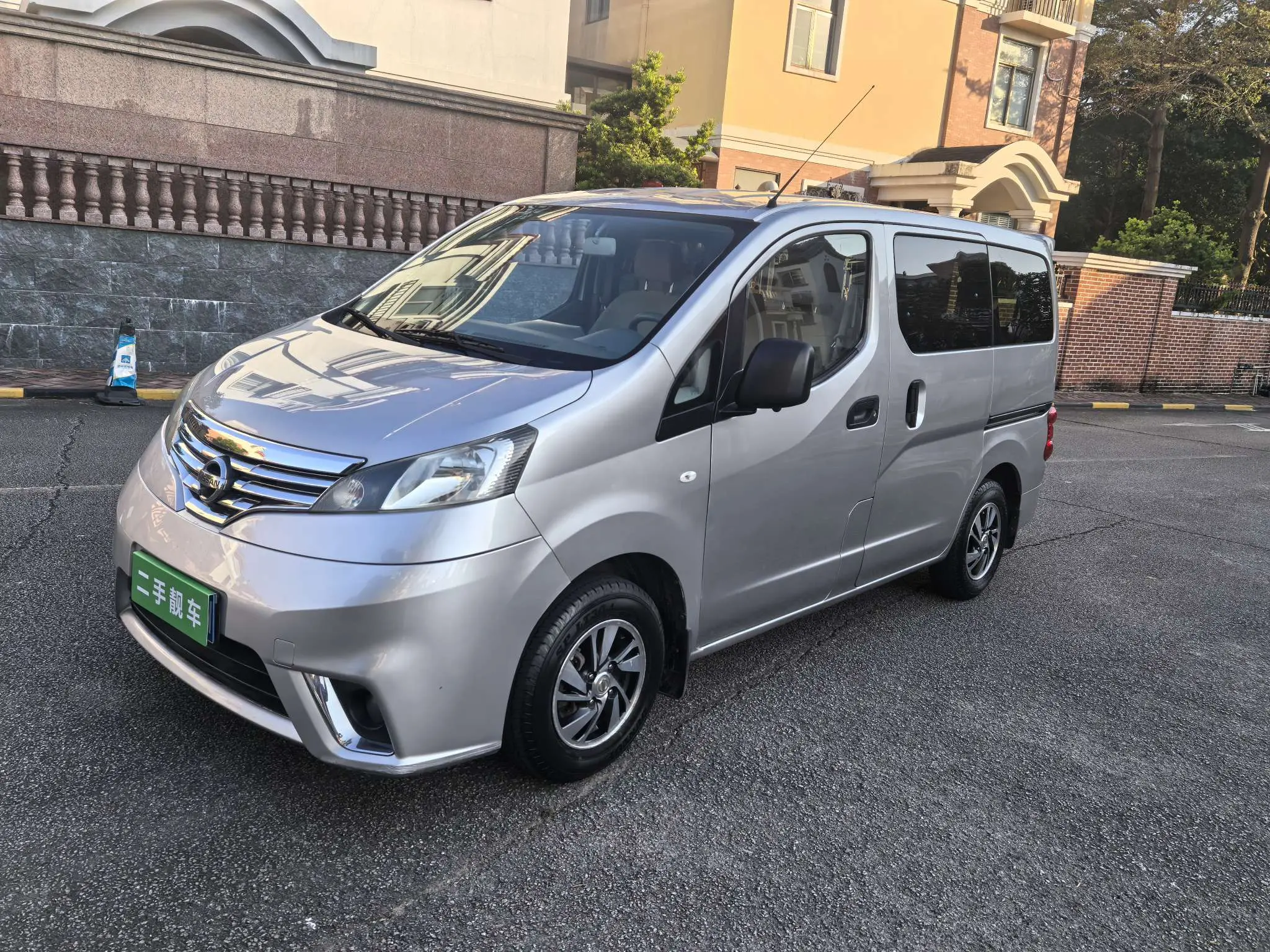 Nissan NV200  из Китая