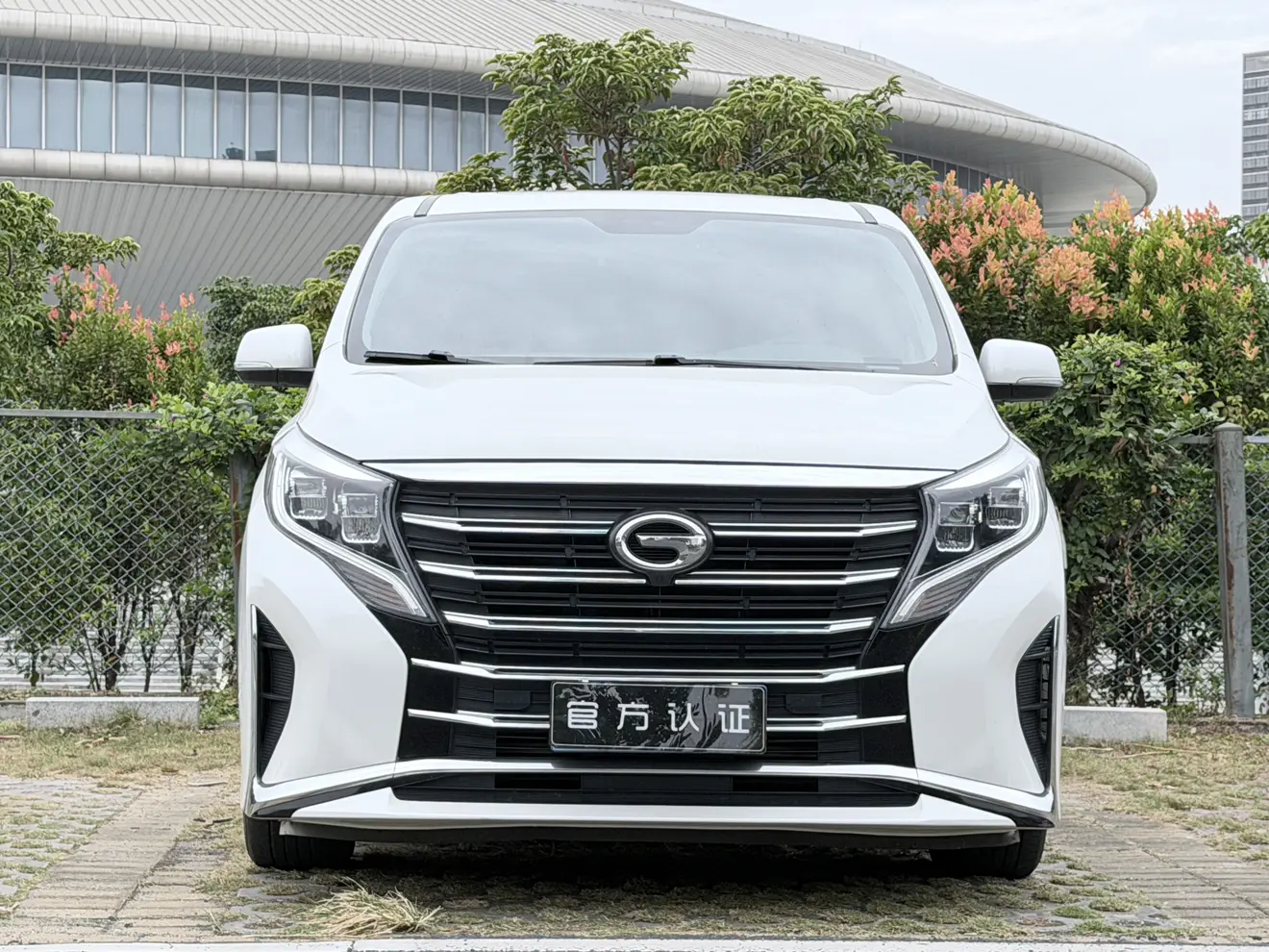 GAC Trumpchi M8  из Китая
