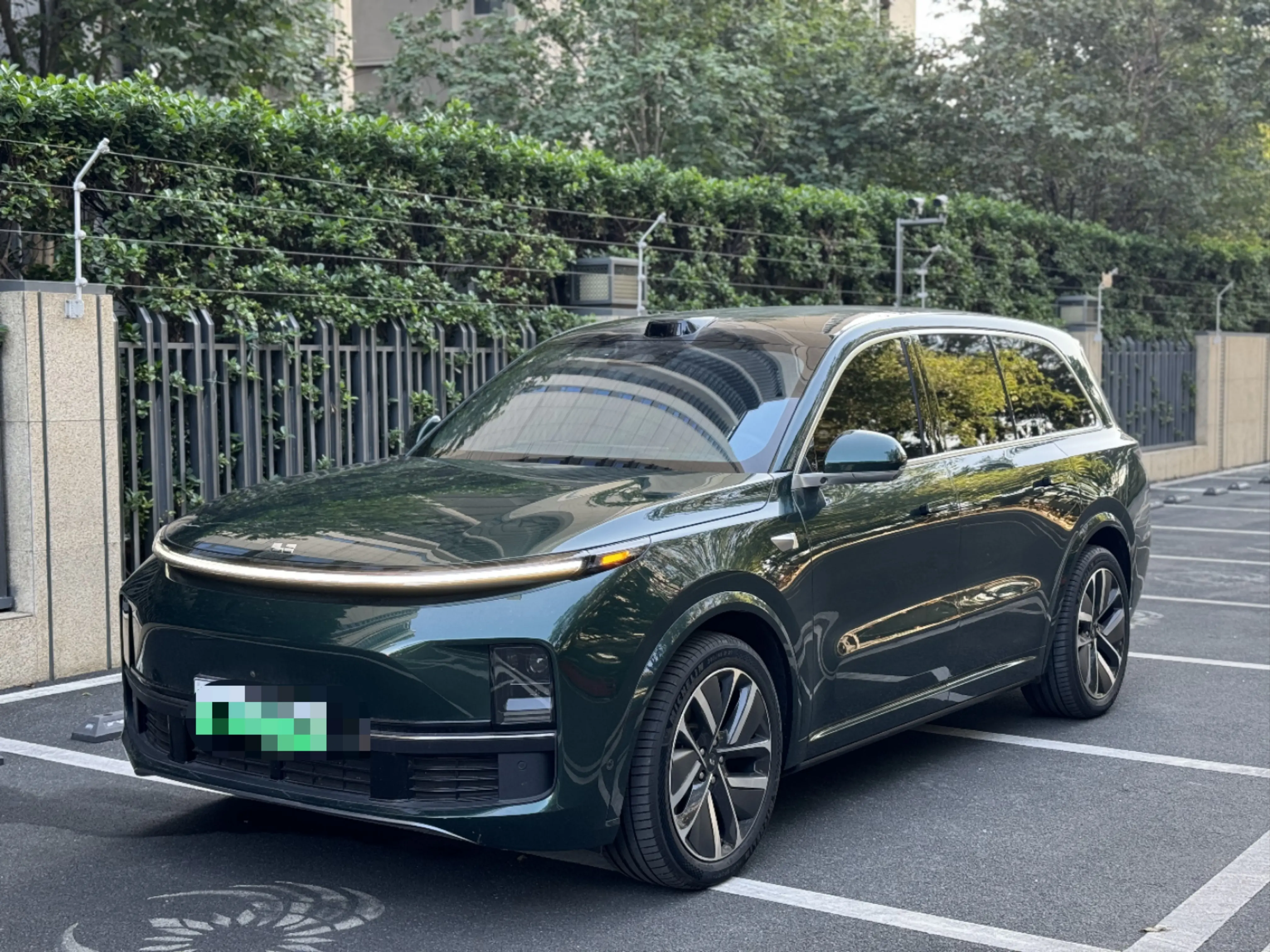 Li L9 (Ideal L9)  из Китая