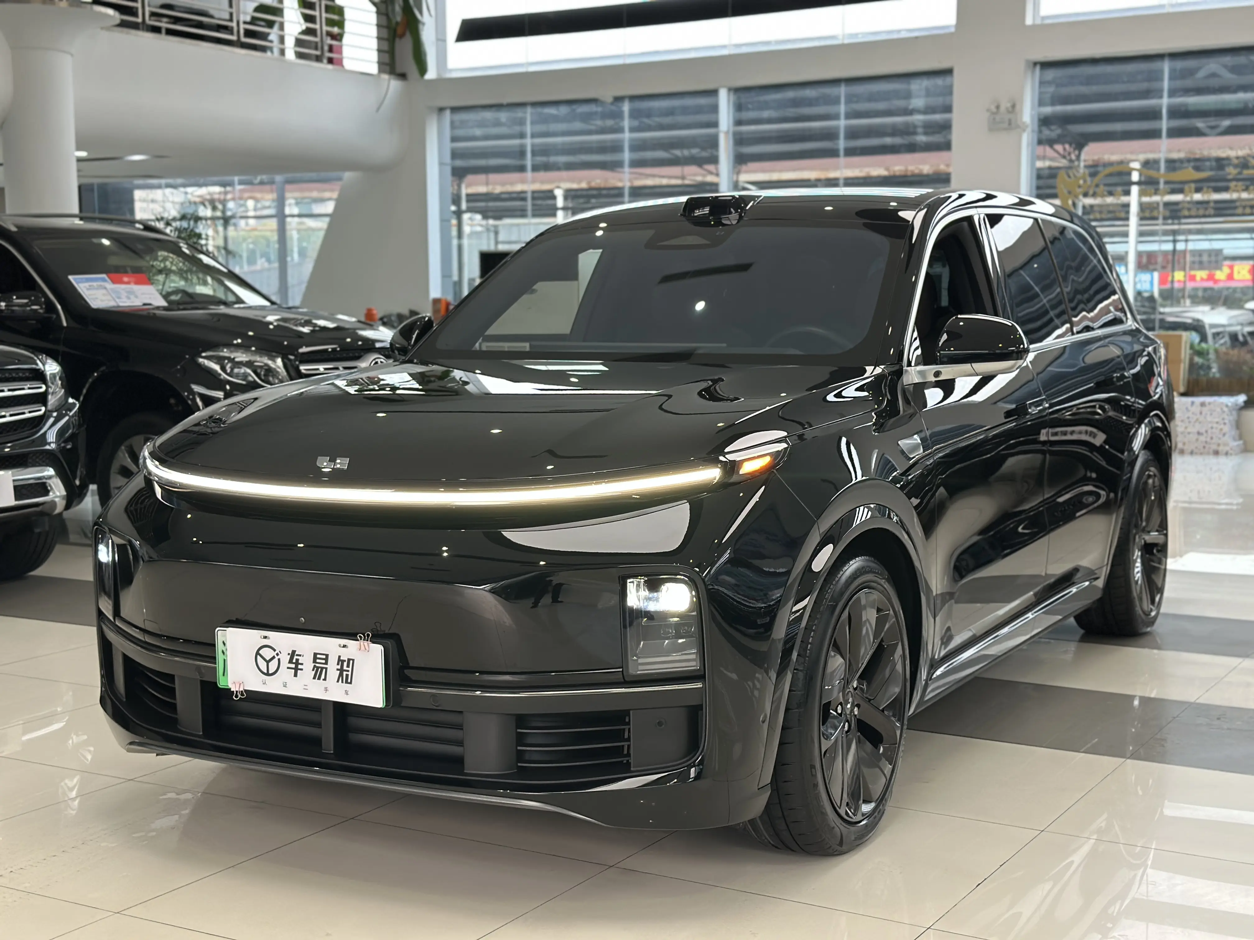 Li L9 (Ideal L9)  из Китая