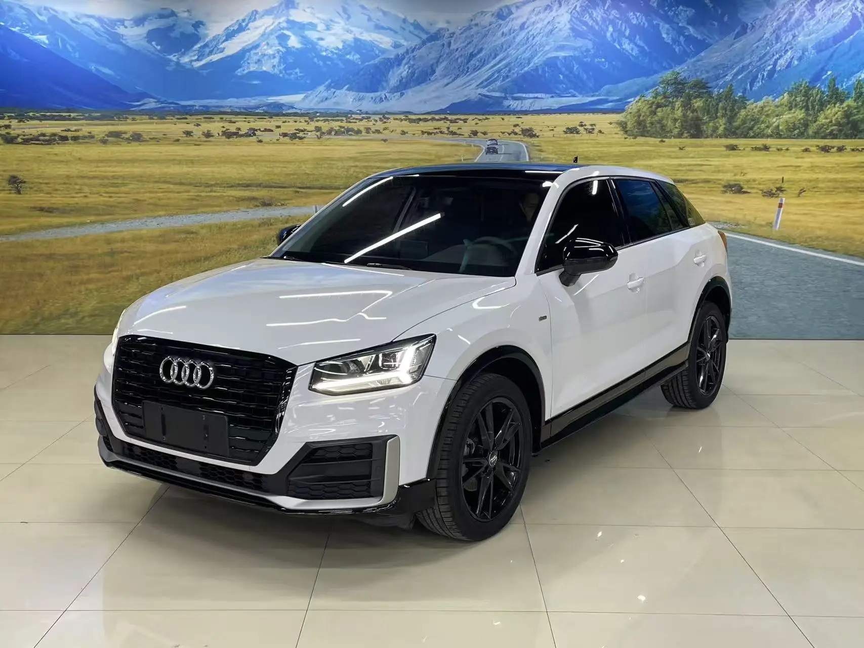 Audi Q2L  из Китая