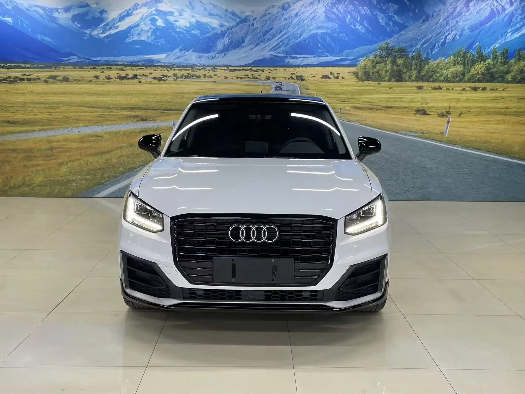 Audi Q2L  из Китая