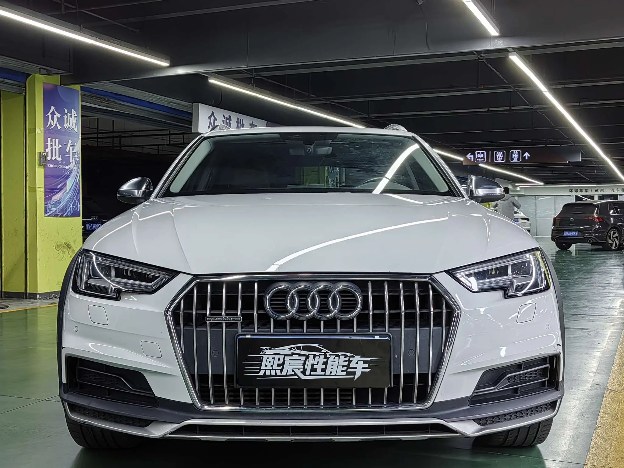 Audi A4 (imported)  из Китая