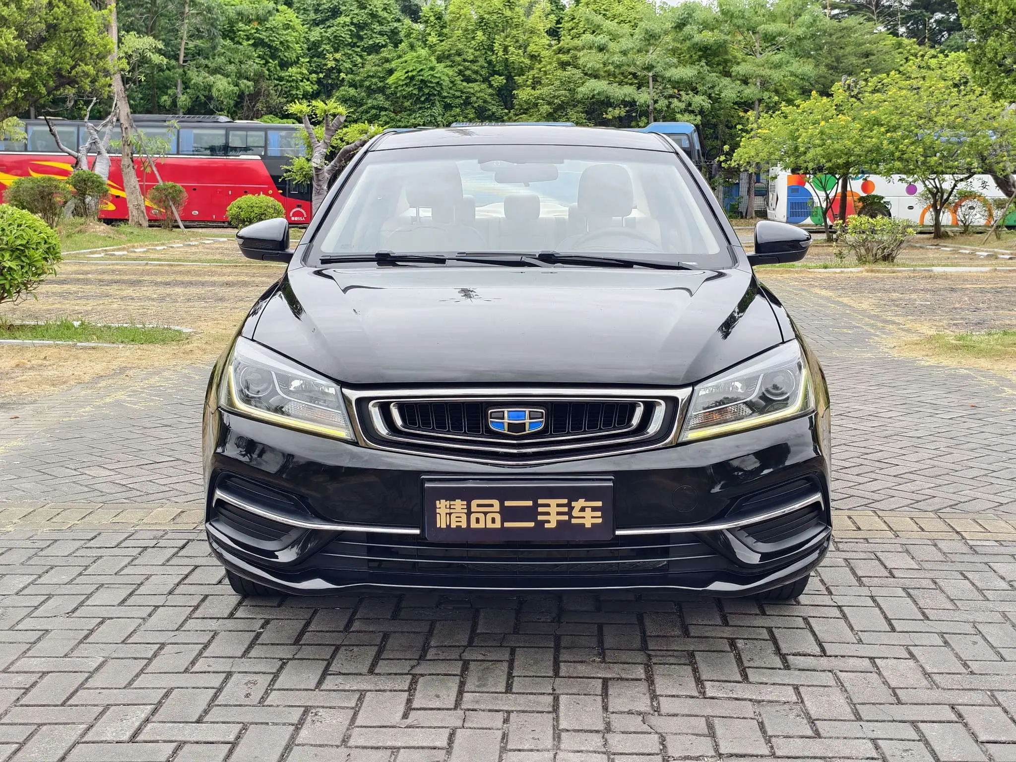 Geely Emgrand  из Китая