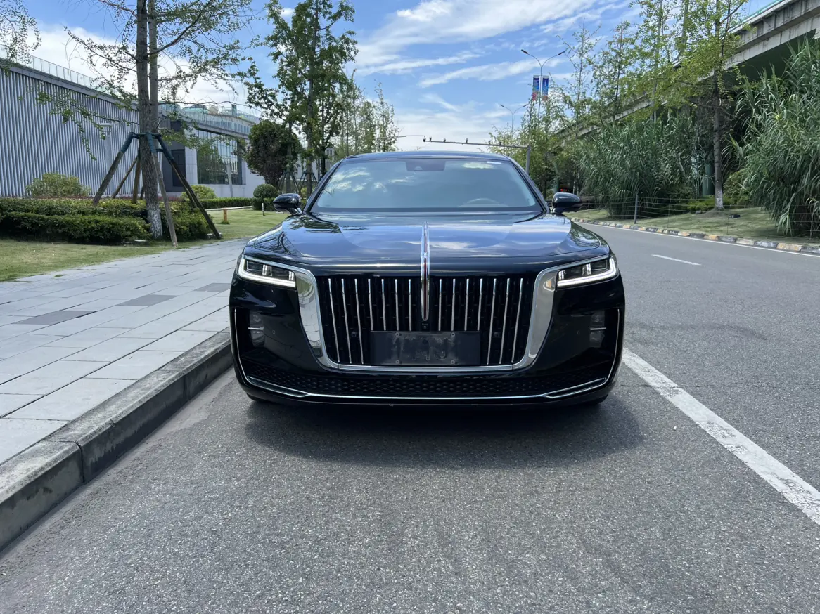 Hongqi H9  из Китая