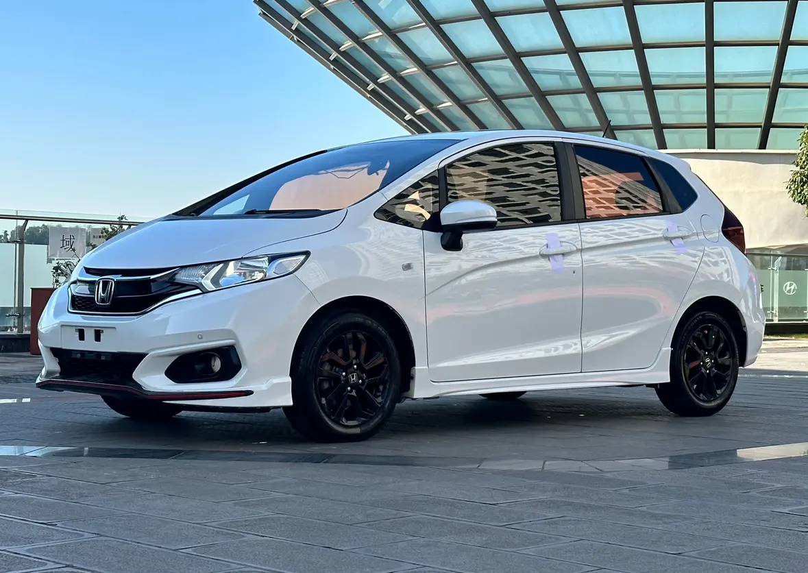 Honda Fit  из Китая