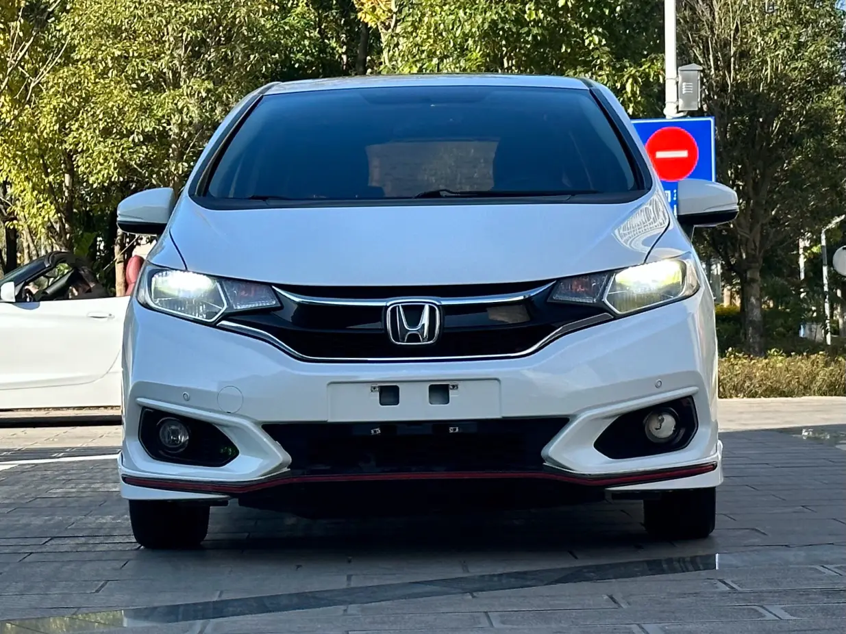 Honda Fit  из Китая
