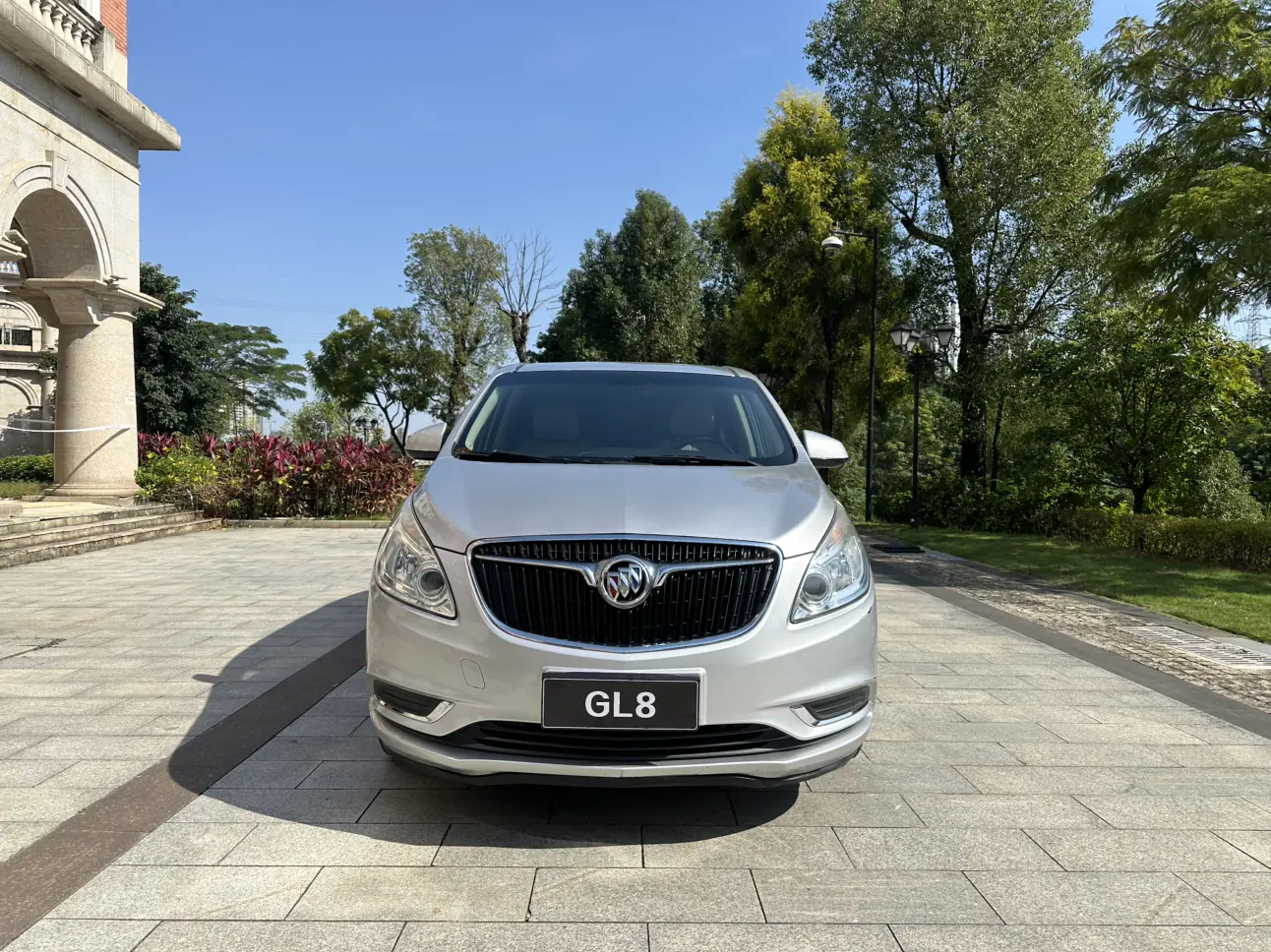 Buick GL8  из Китая