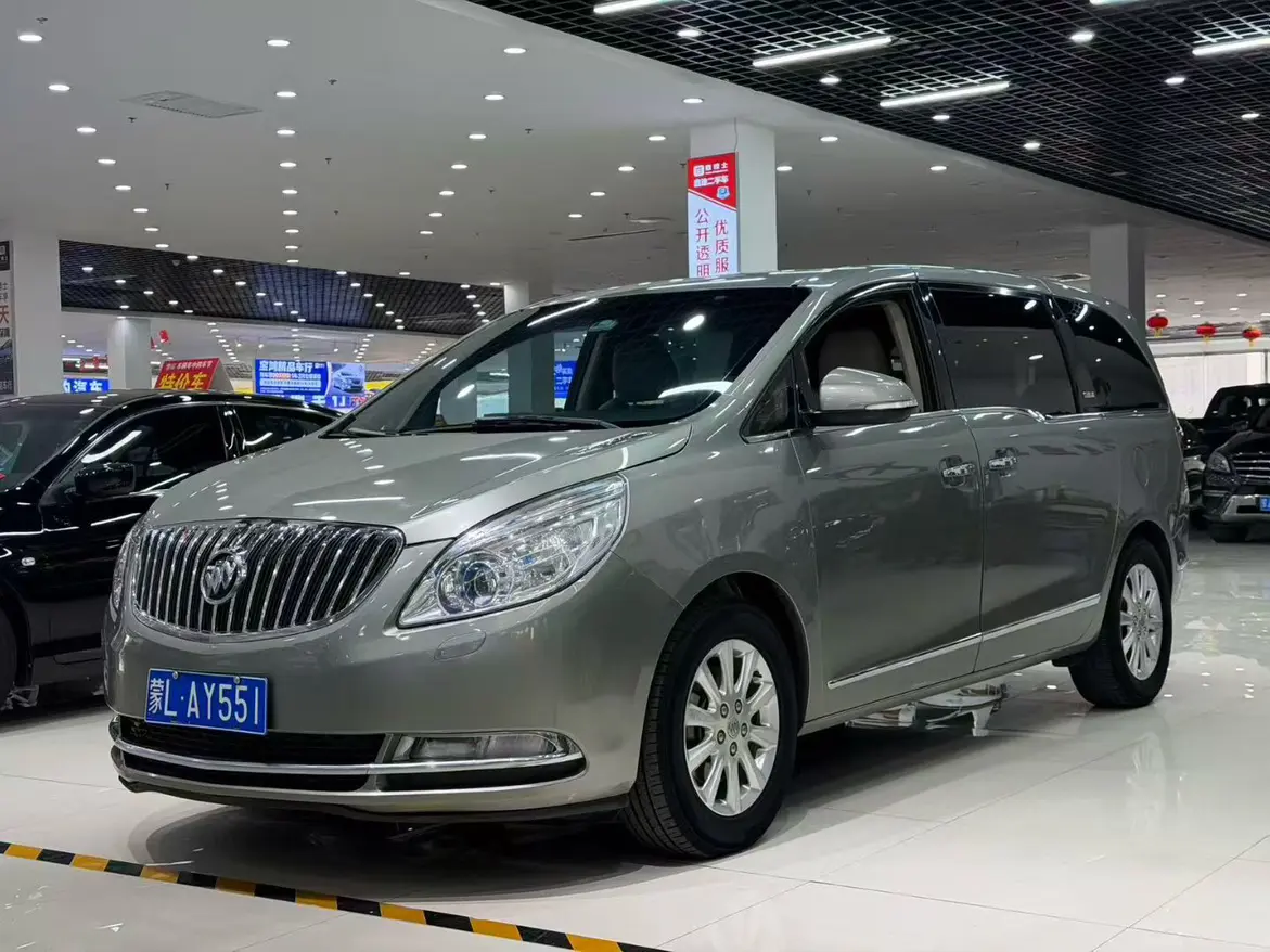 Buick GL8  из Китая