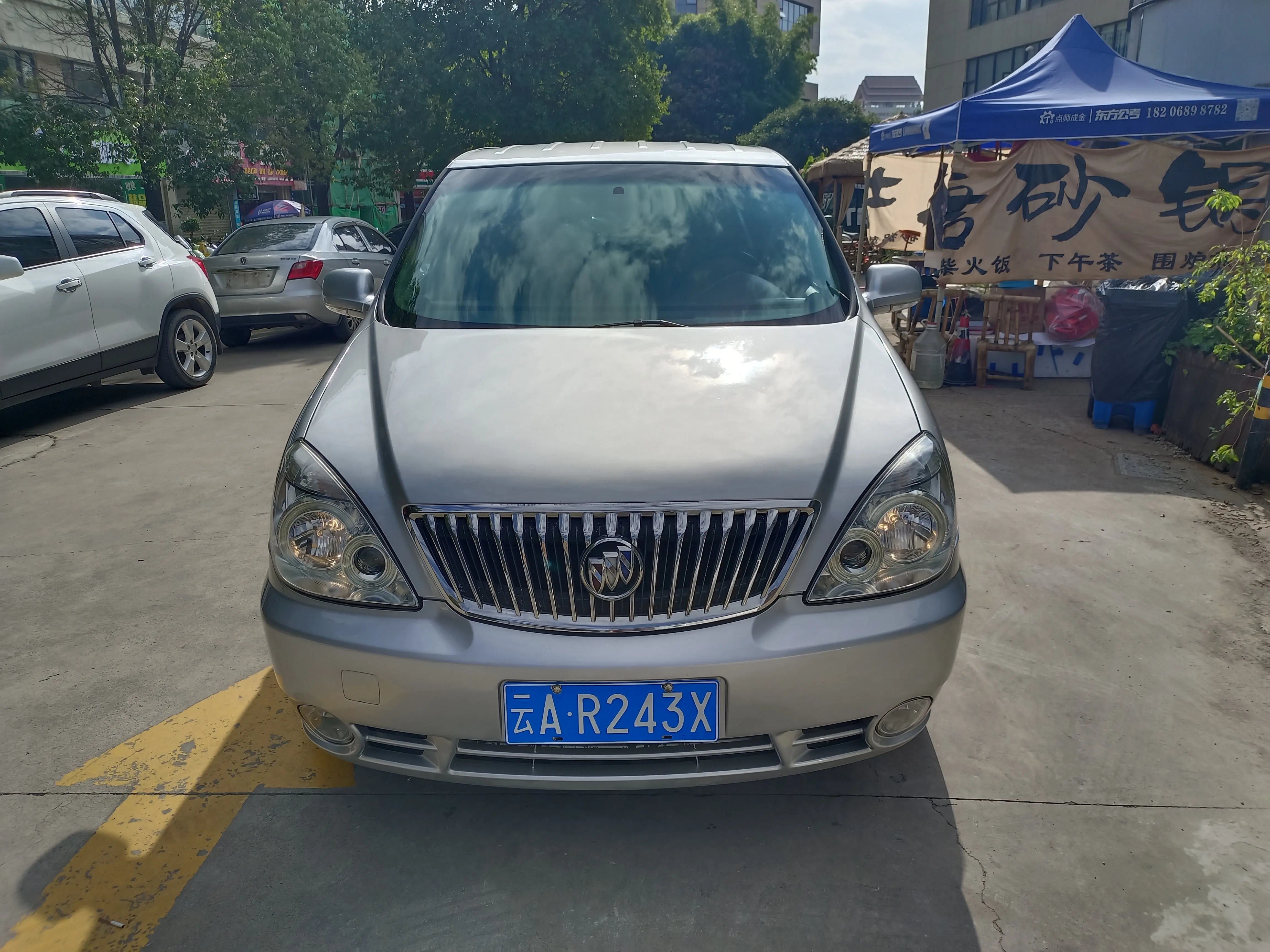 Buick GL8  из Китая