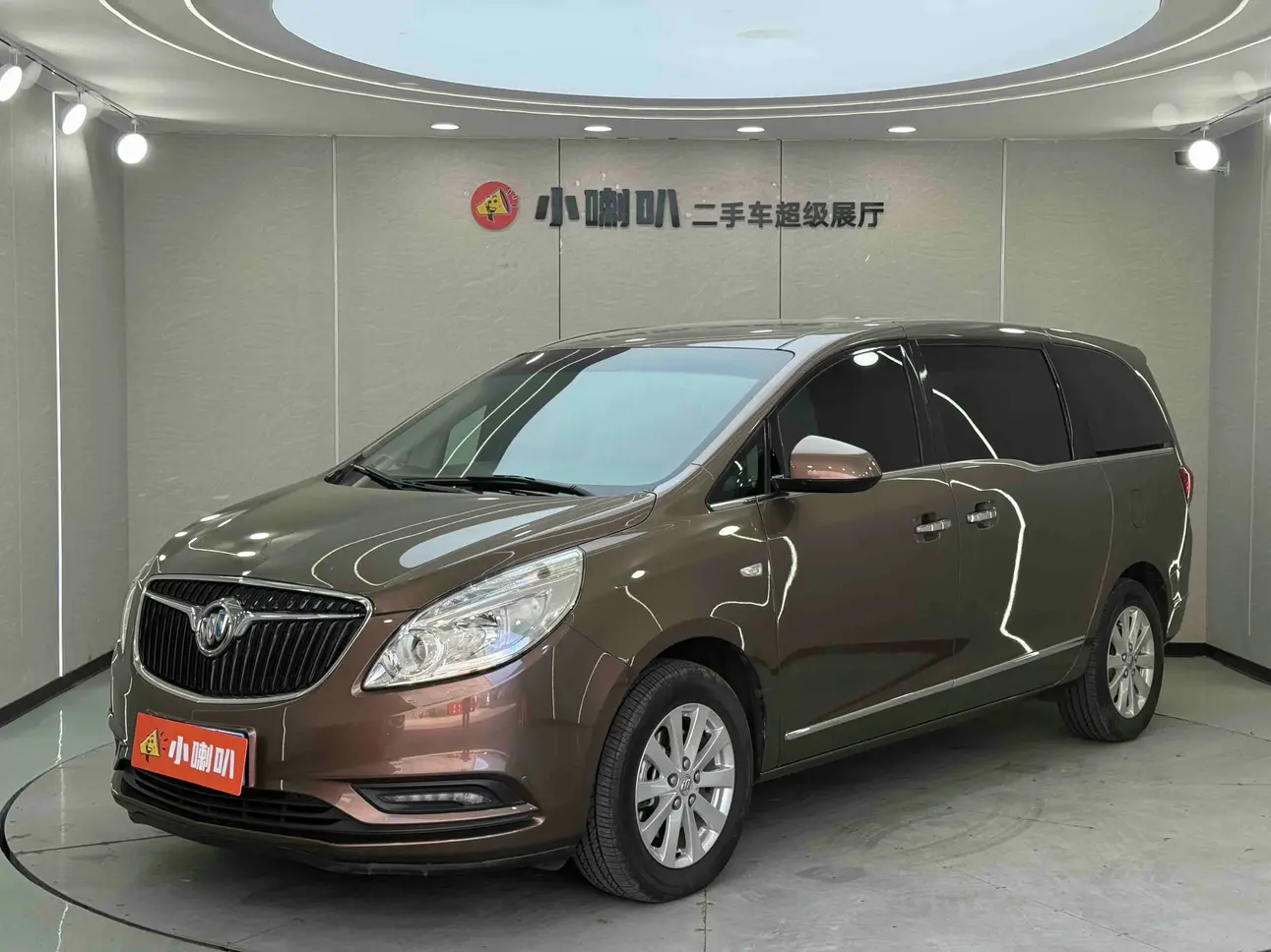 Buick GL8  из Китая