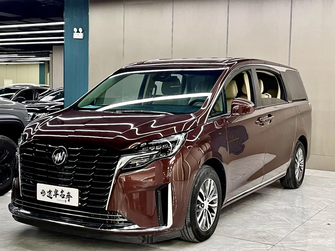 Buick GL8  из Китая