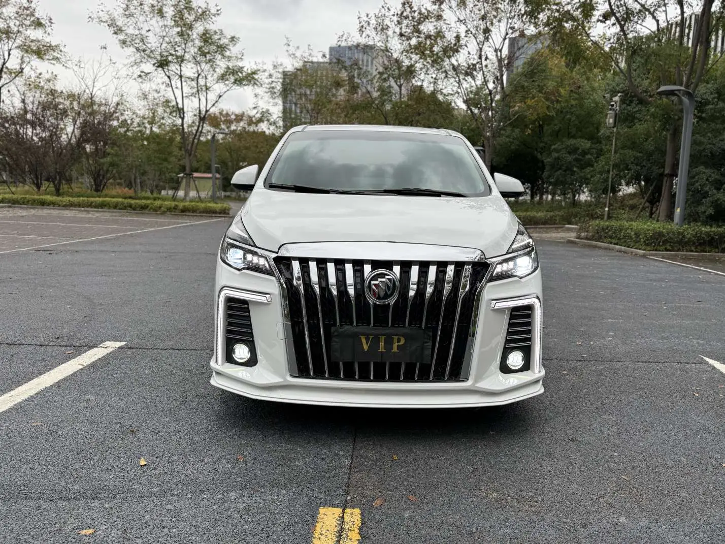 Buick GL8  из Китая