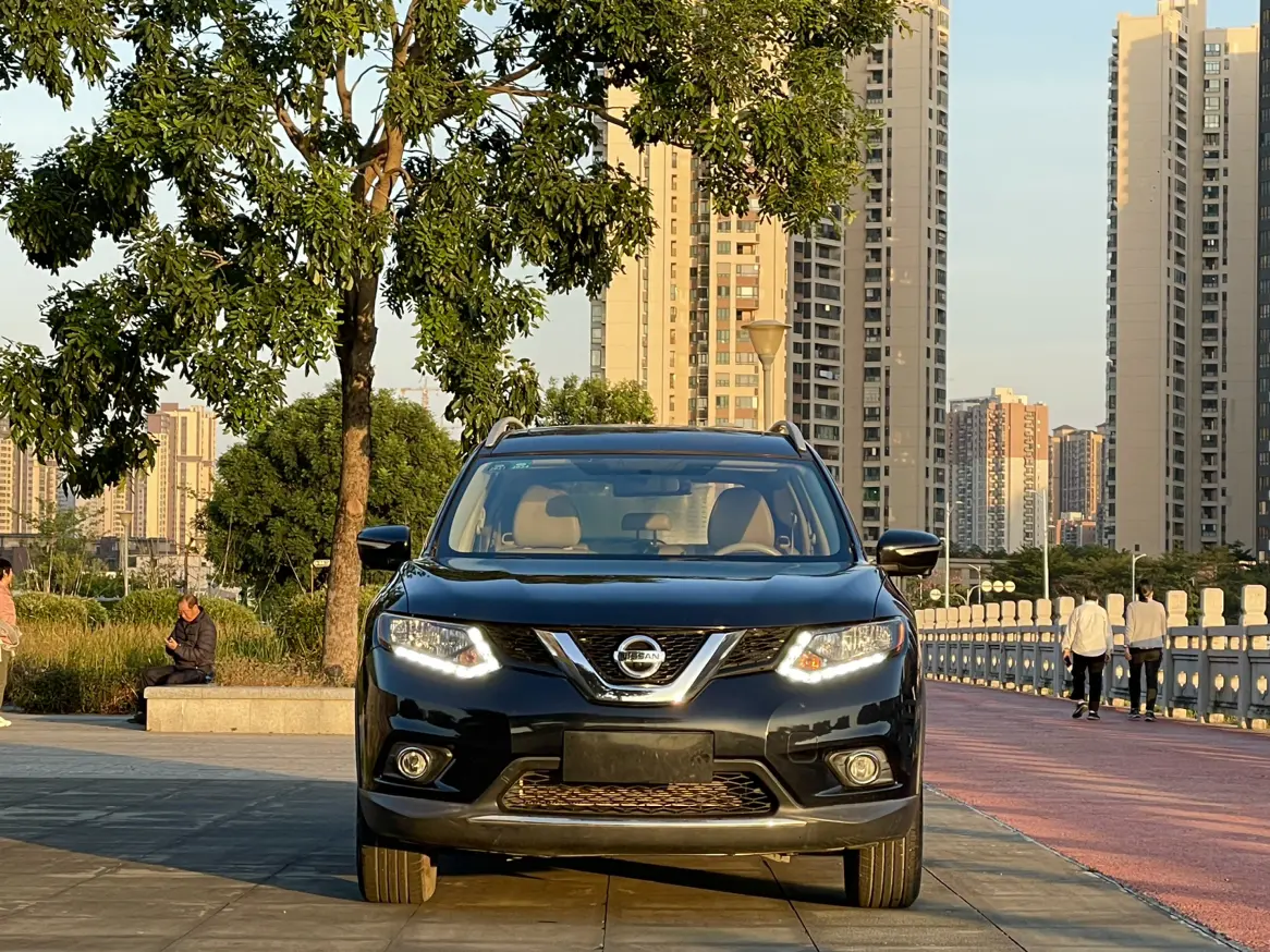 Nissan X-Trail (Qijun)  из Китая