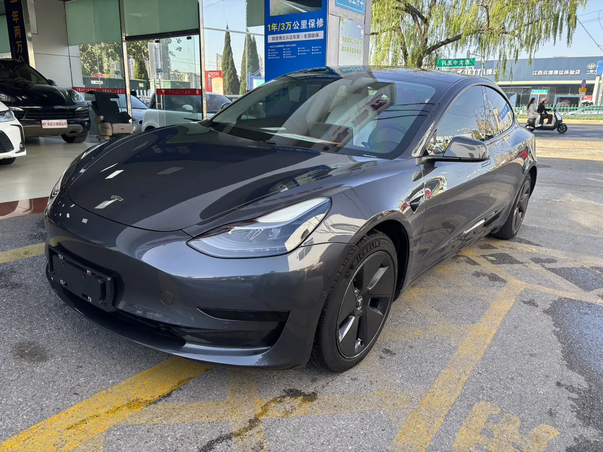 Tesla Model 3  из Китая