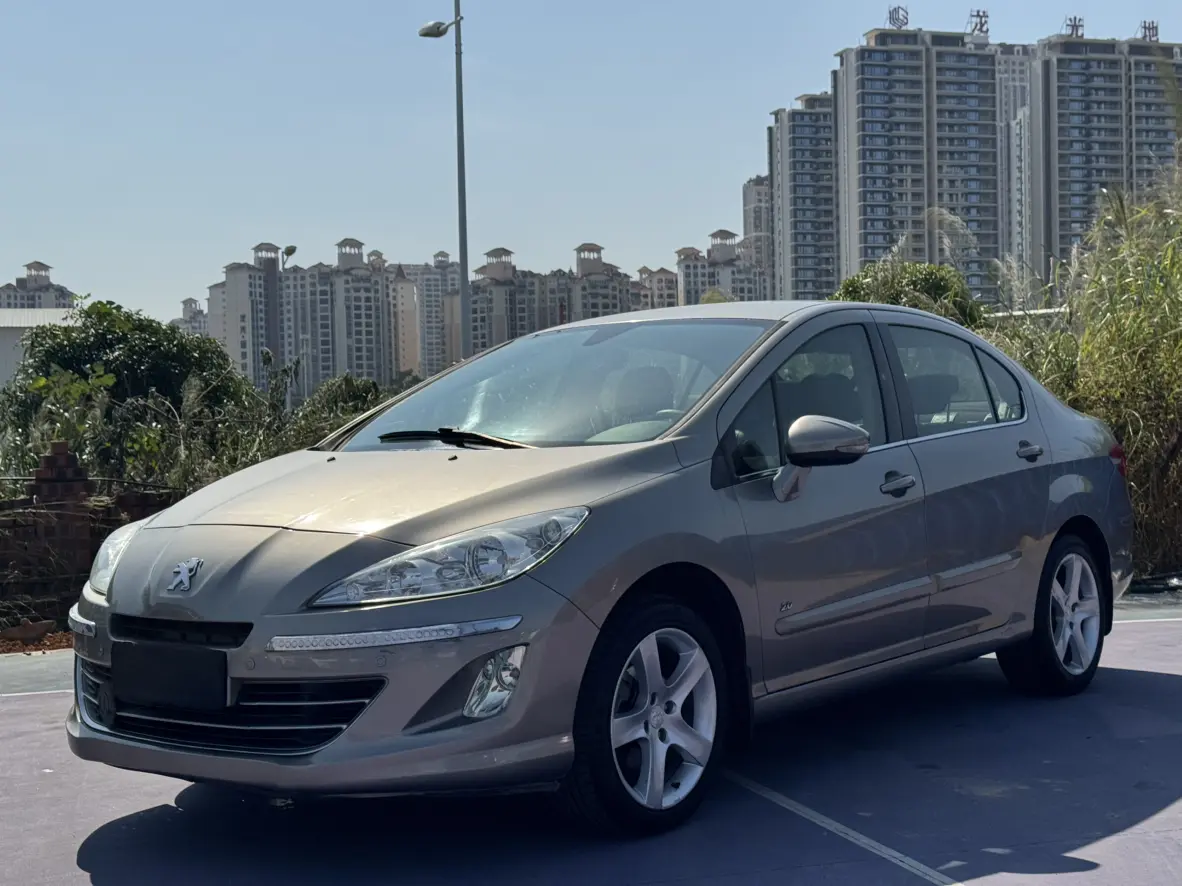 Peugeot 408  из Китая